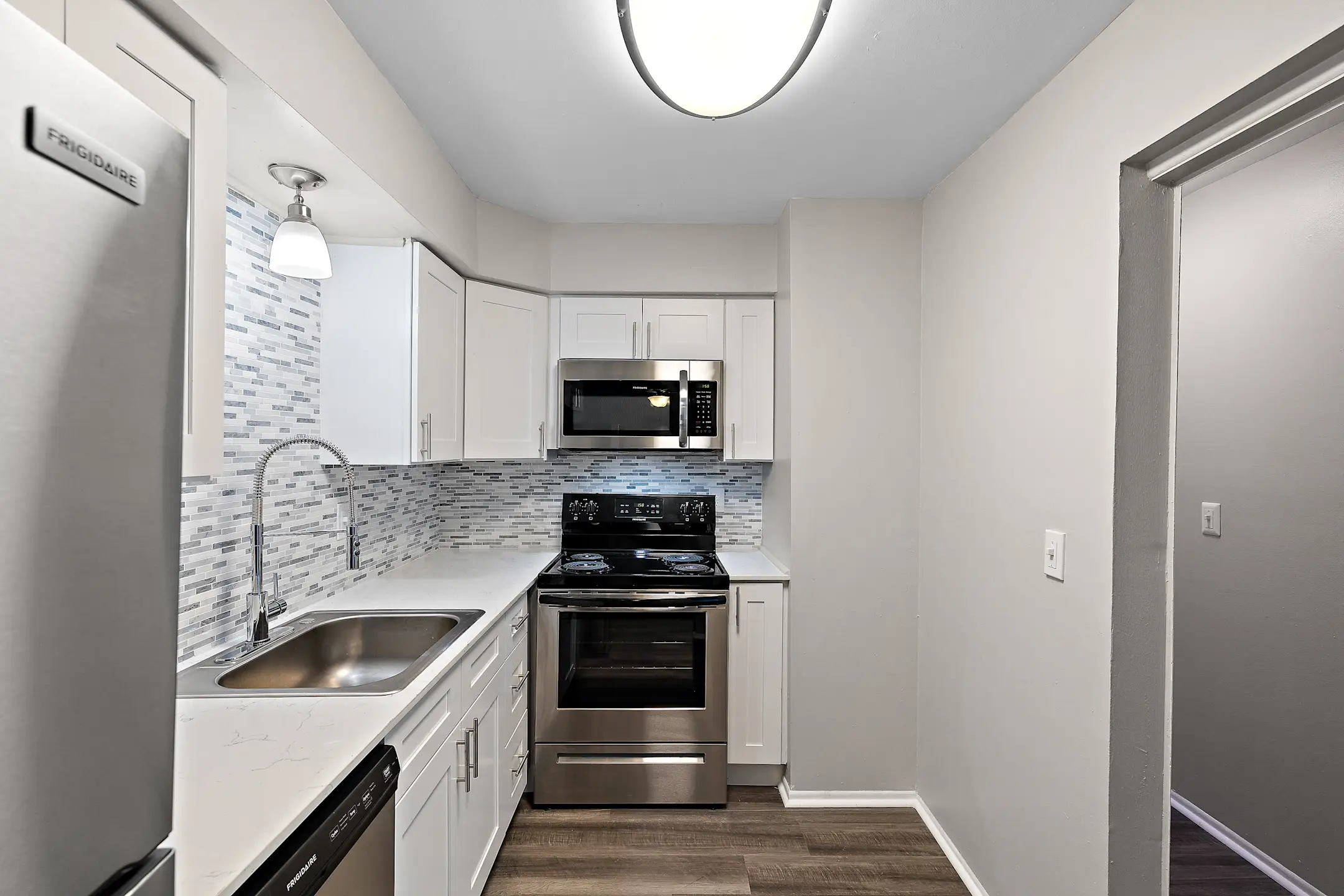Kitchen - Hines Park Place - Plymouth, MI