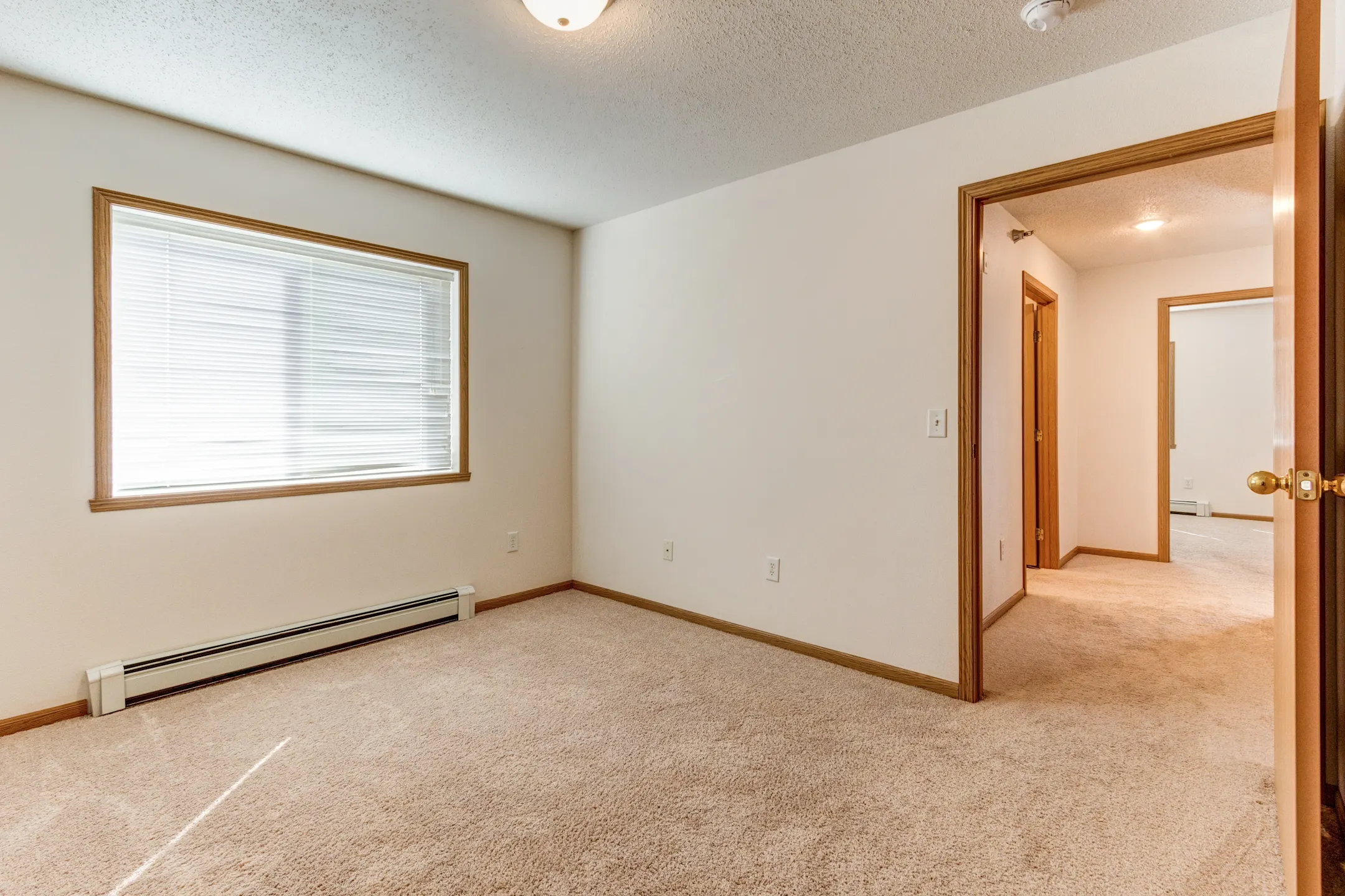 Southridge Apartments 3301 14th St S Moorhead, MN Apartments for