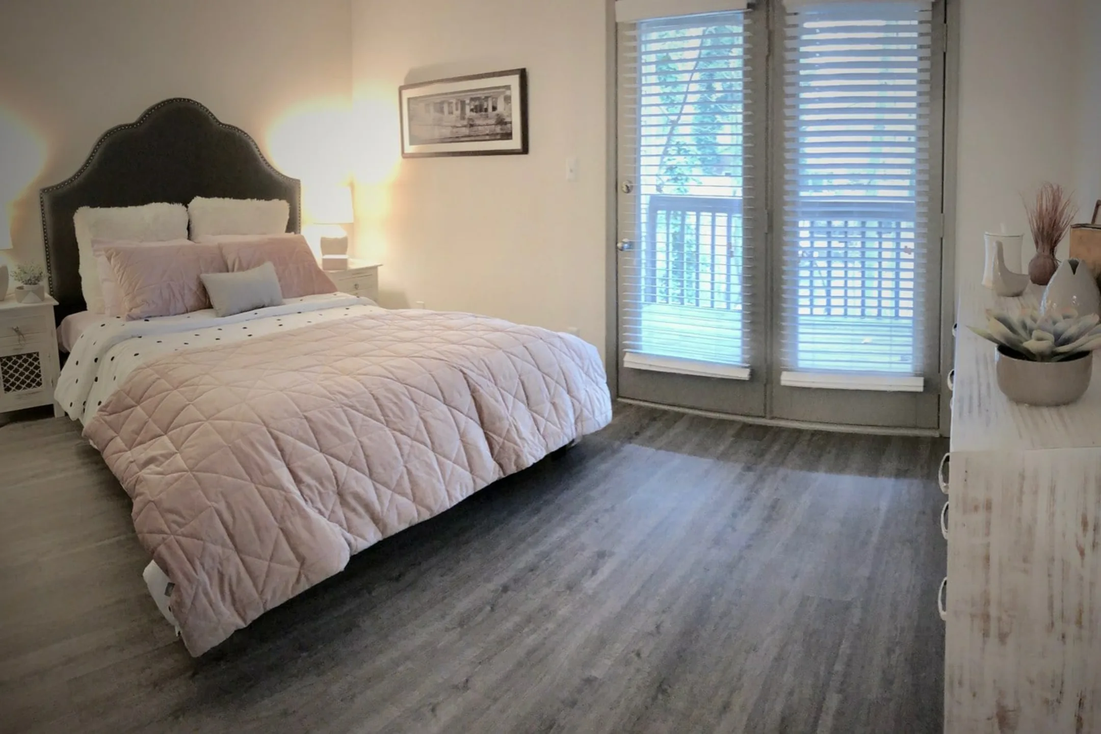 Enclave At Oakhurst 1639 Chippendale Rd Charlotte, NC Apartments