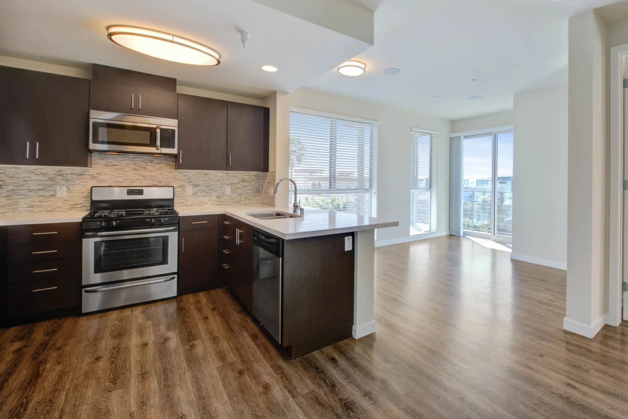 Radius Koreatown 680 S Berendo St Los Angeles, CA Apartments for