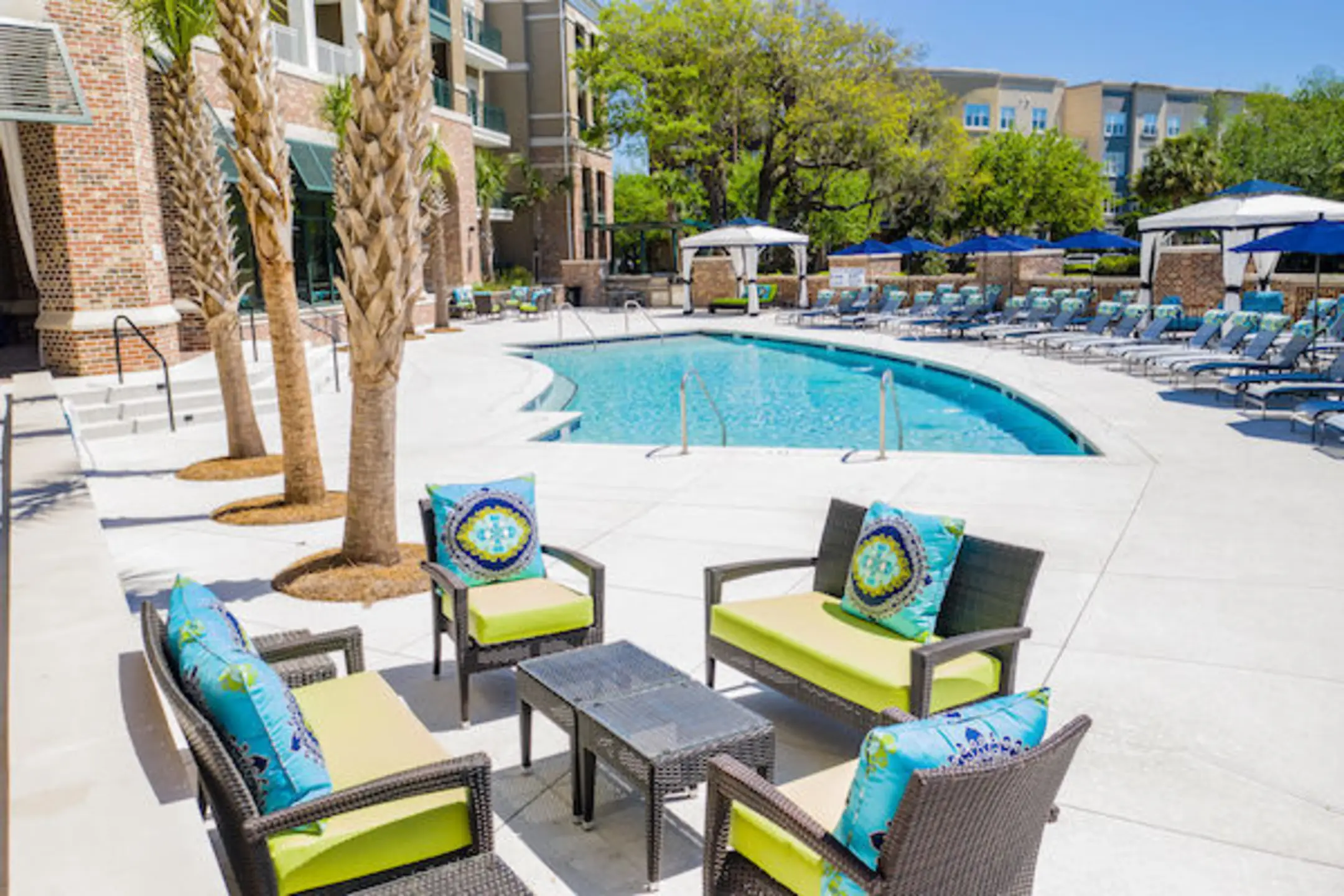 Simmons Park Apartments Daniel Island, SC 29492