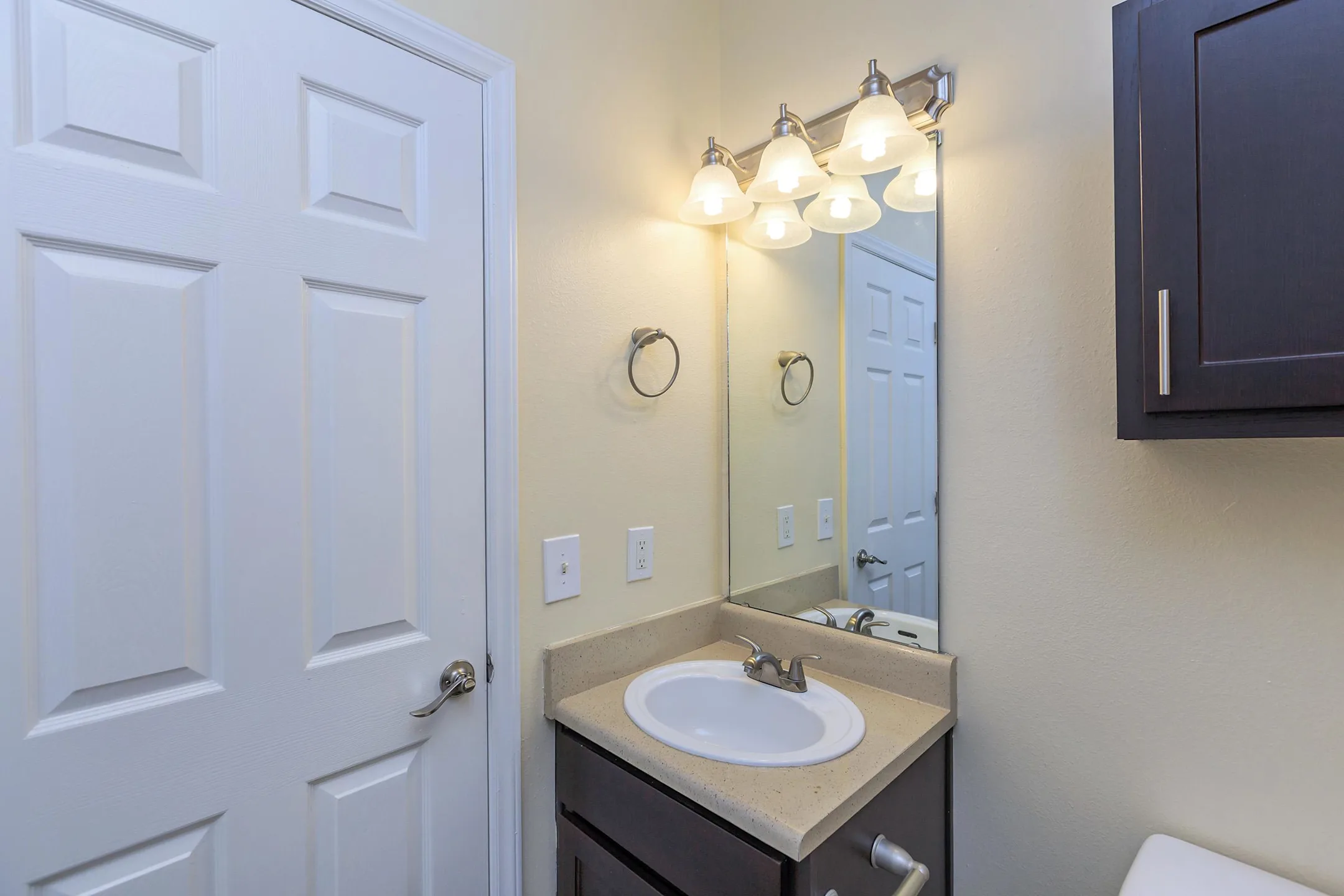 The Lofts at Strickland Glen 12203 Strickland Rd Raleigh, NC