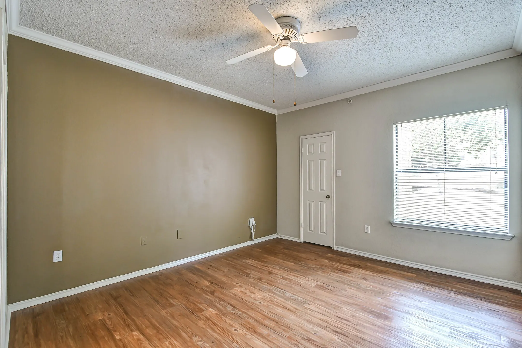 Bedroom - The Villas At Beaver Creek - Irving, TX