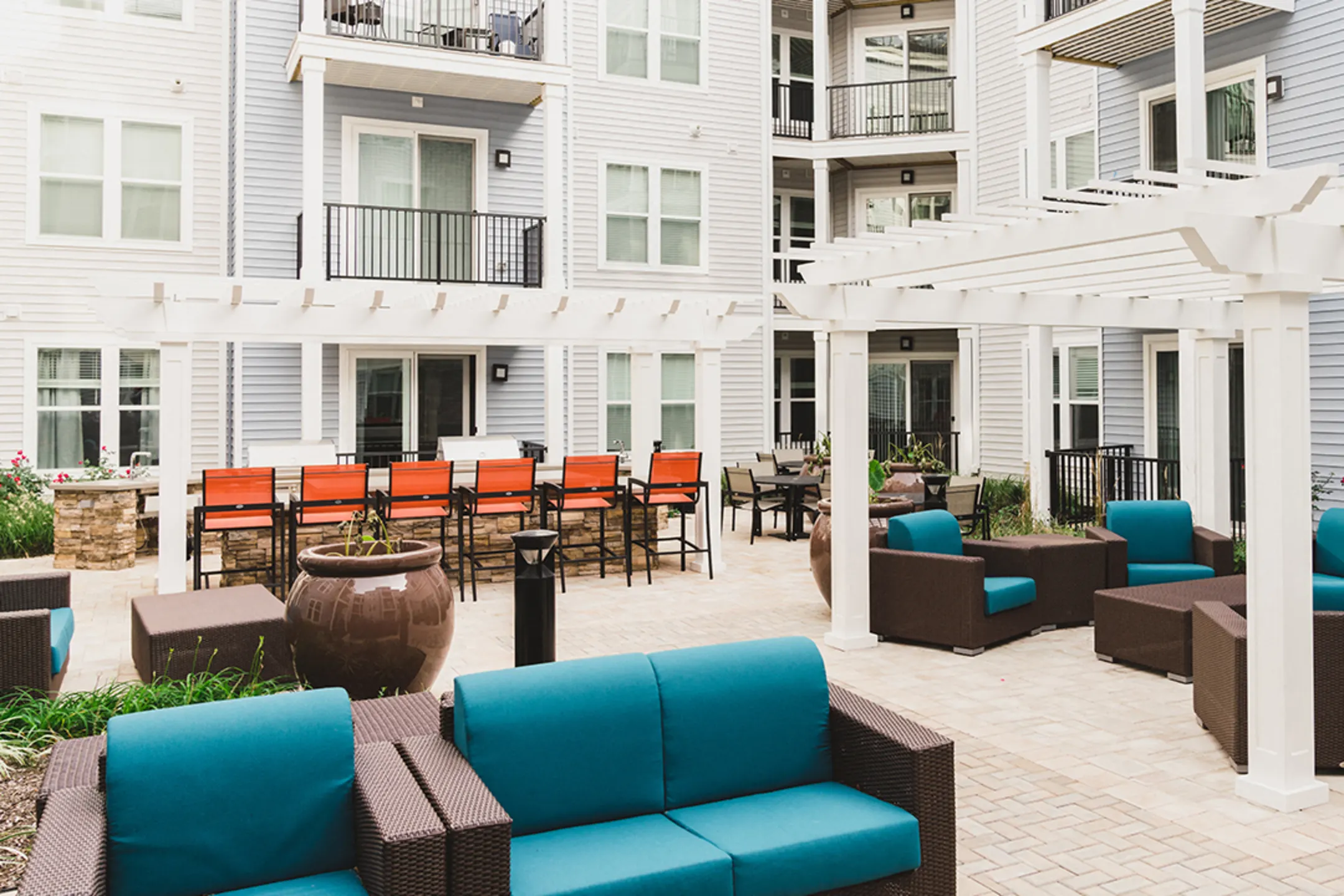 Fairfield Metro Mineola Apartments Mineola, NY 11501