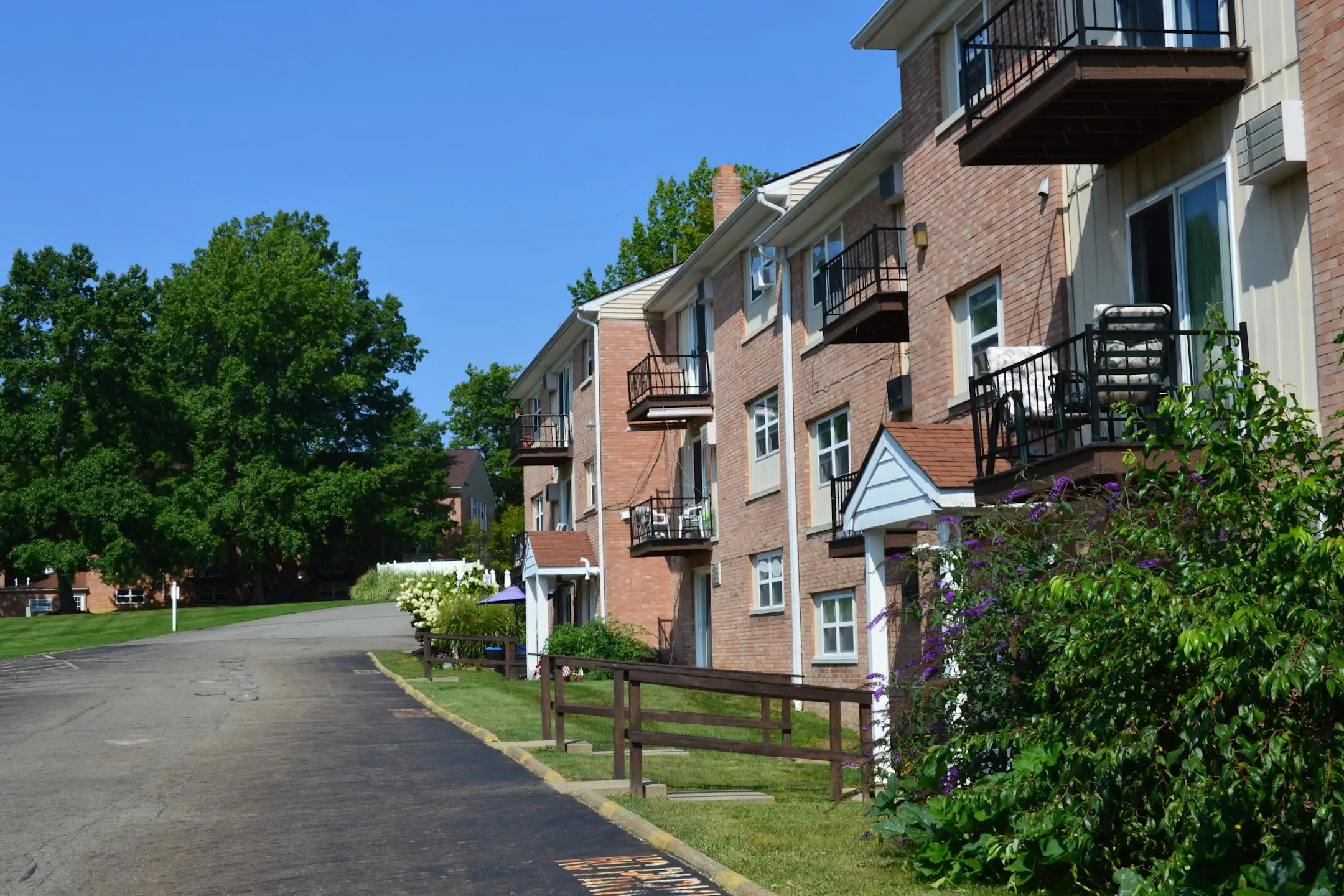 Liberty Heights Apartments Alliance, OH 44601