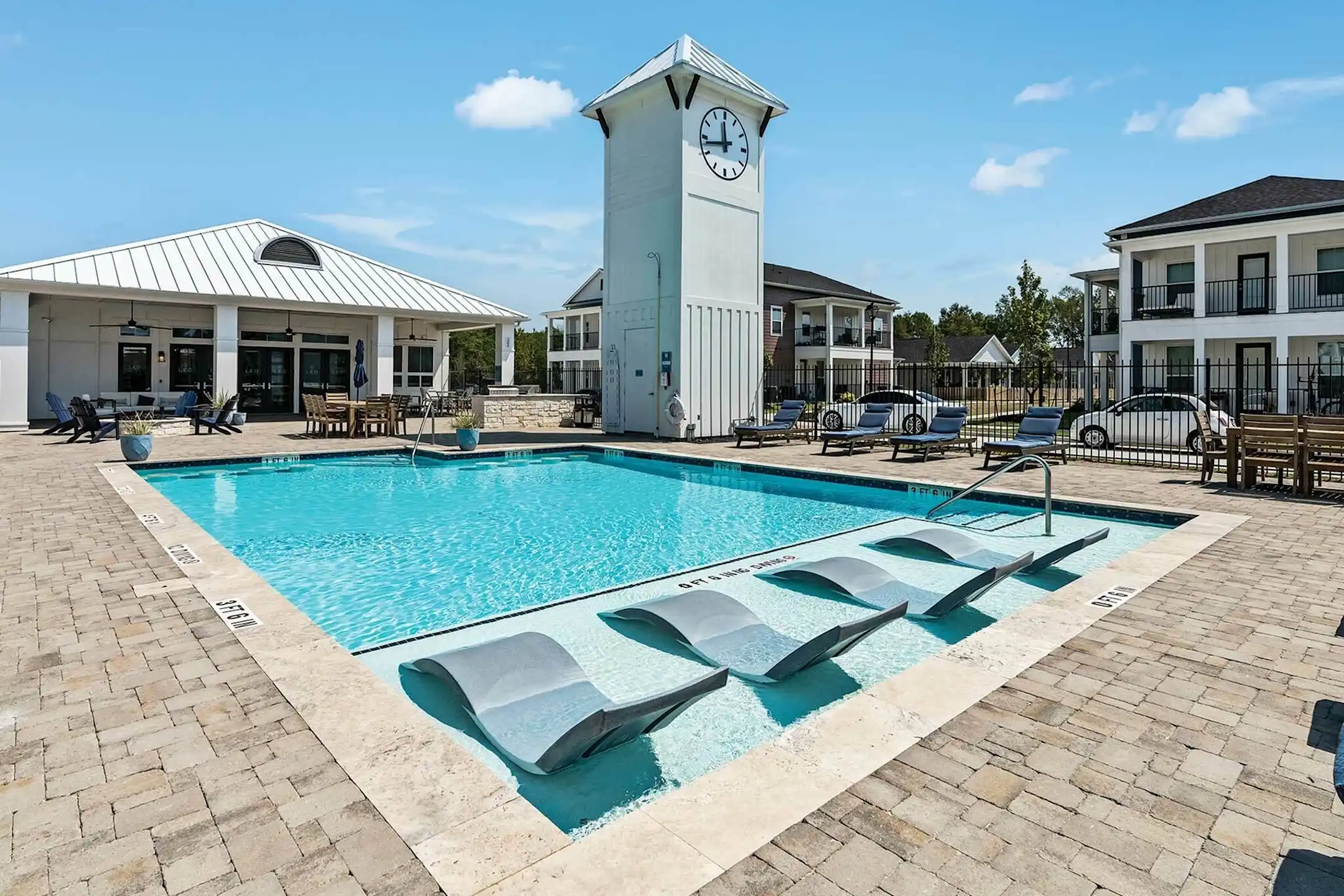 LEO at West Fork Apartments Conroe, TX 77304