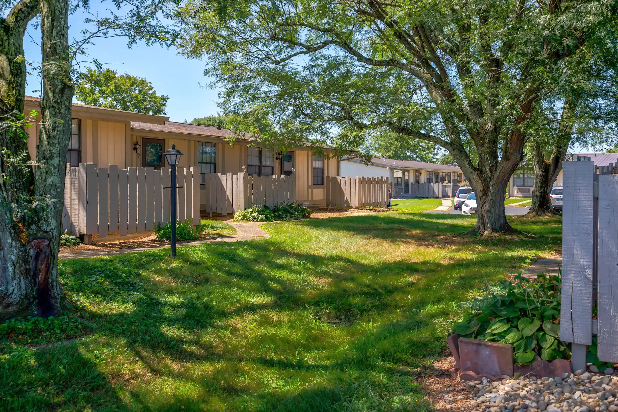 Cedarwood Apartments 731 Sycamore St 100 Belpre, OH Apartments for