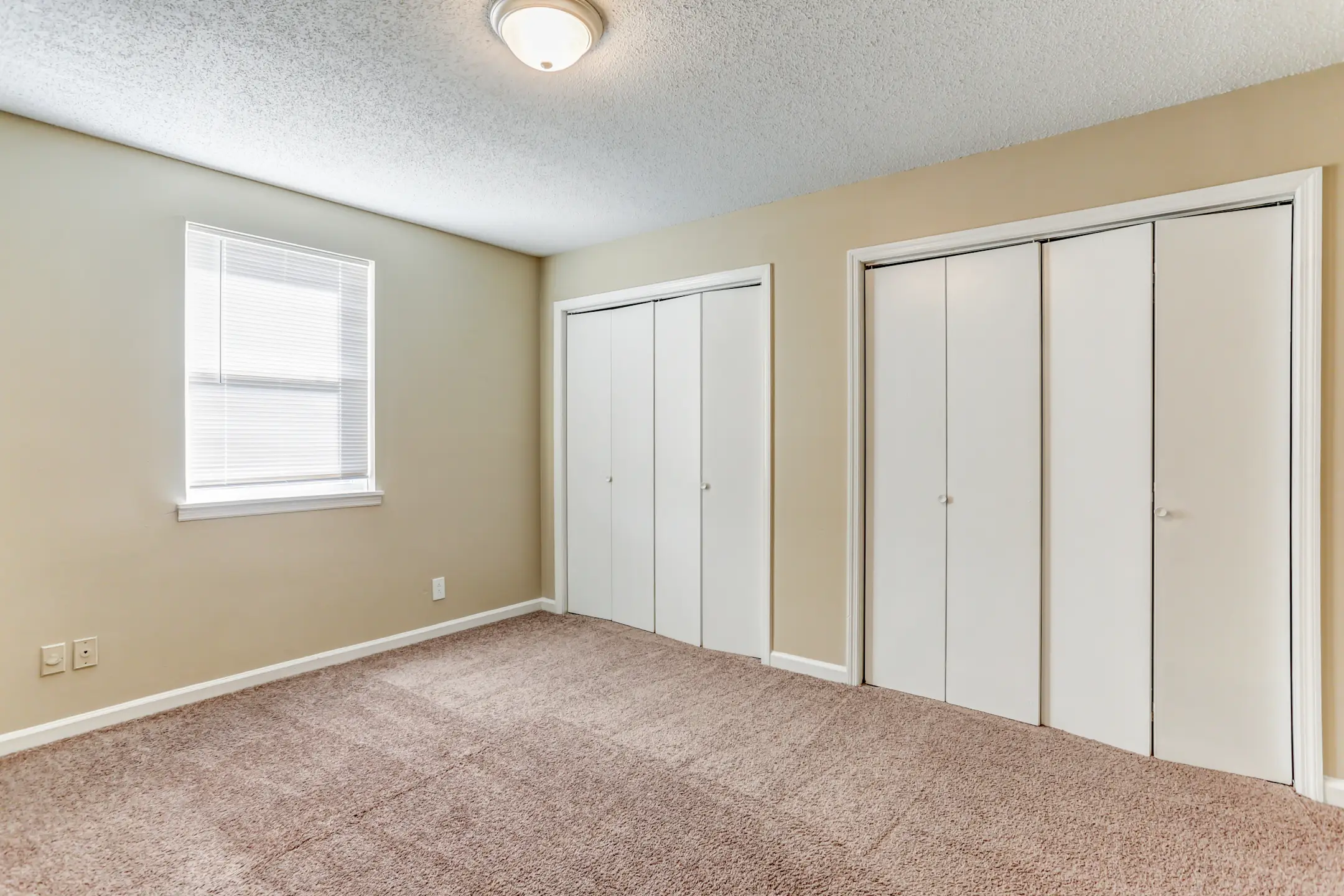 Lexington Village Apartments Clarksville, TN 37042