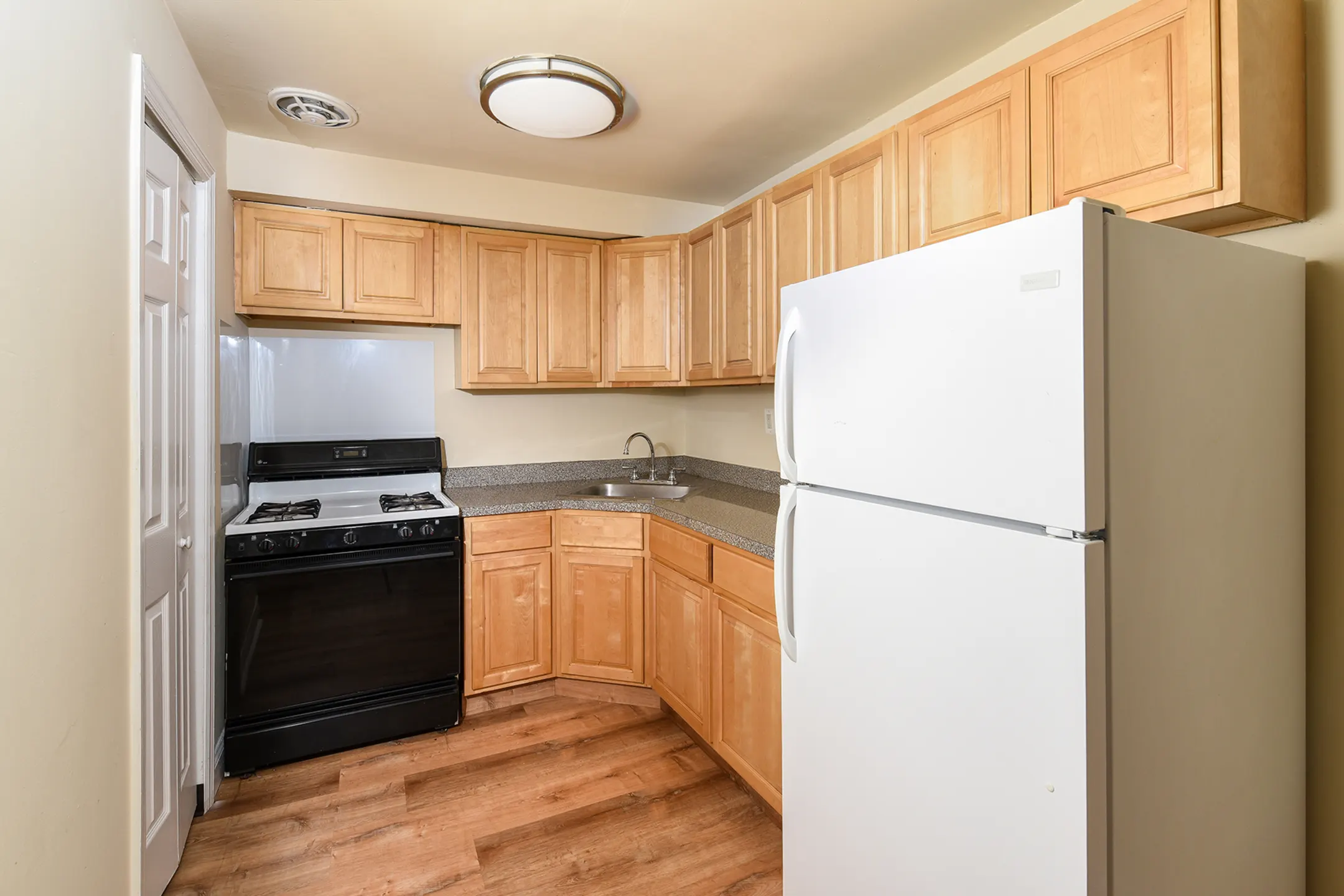 Cramer Hill Apartments & Townhomes 3408 River Rd Camden, NJ