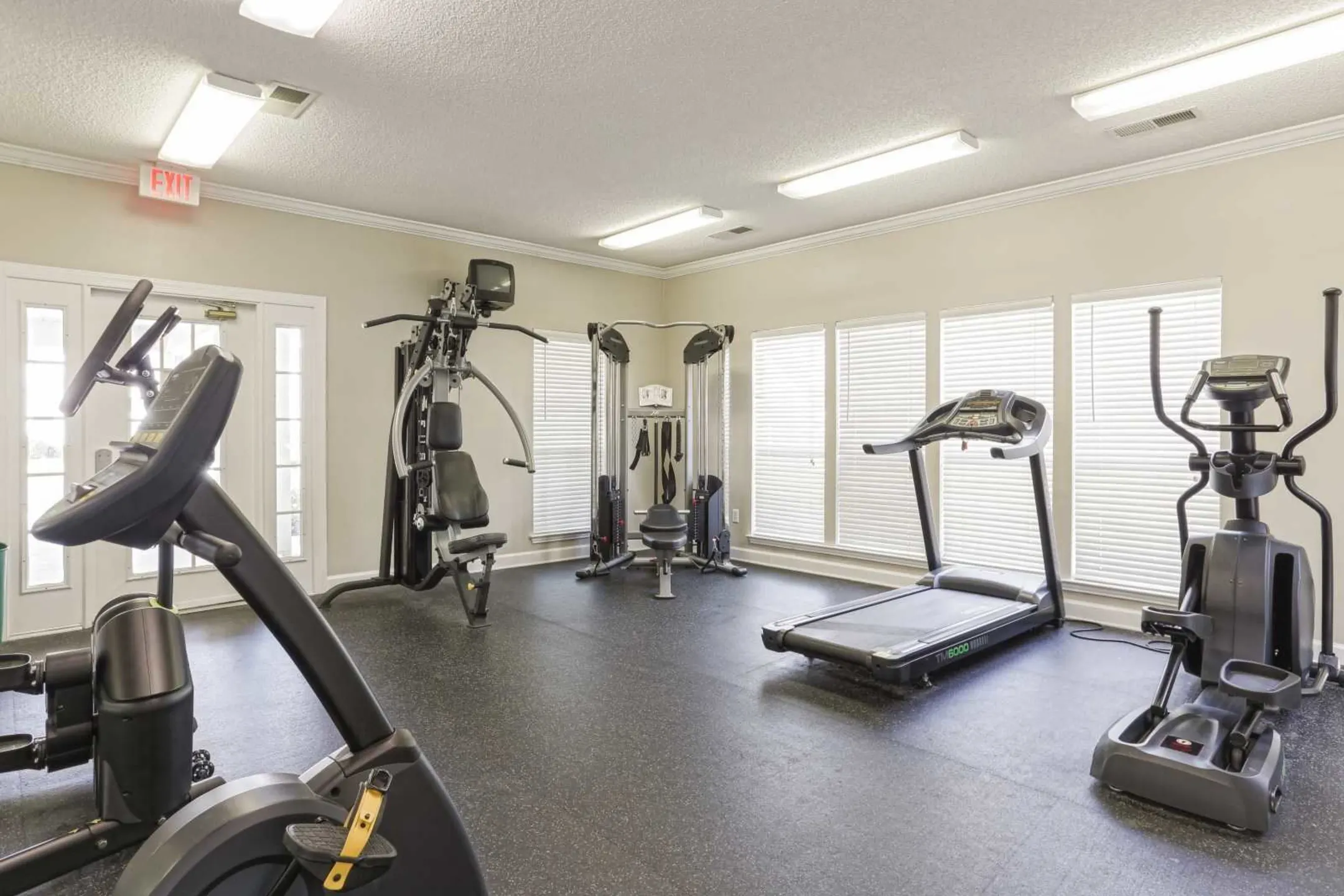 Fitness Weight Room - Thornhill Apartments - Lexington, SC