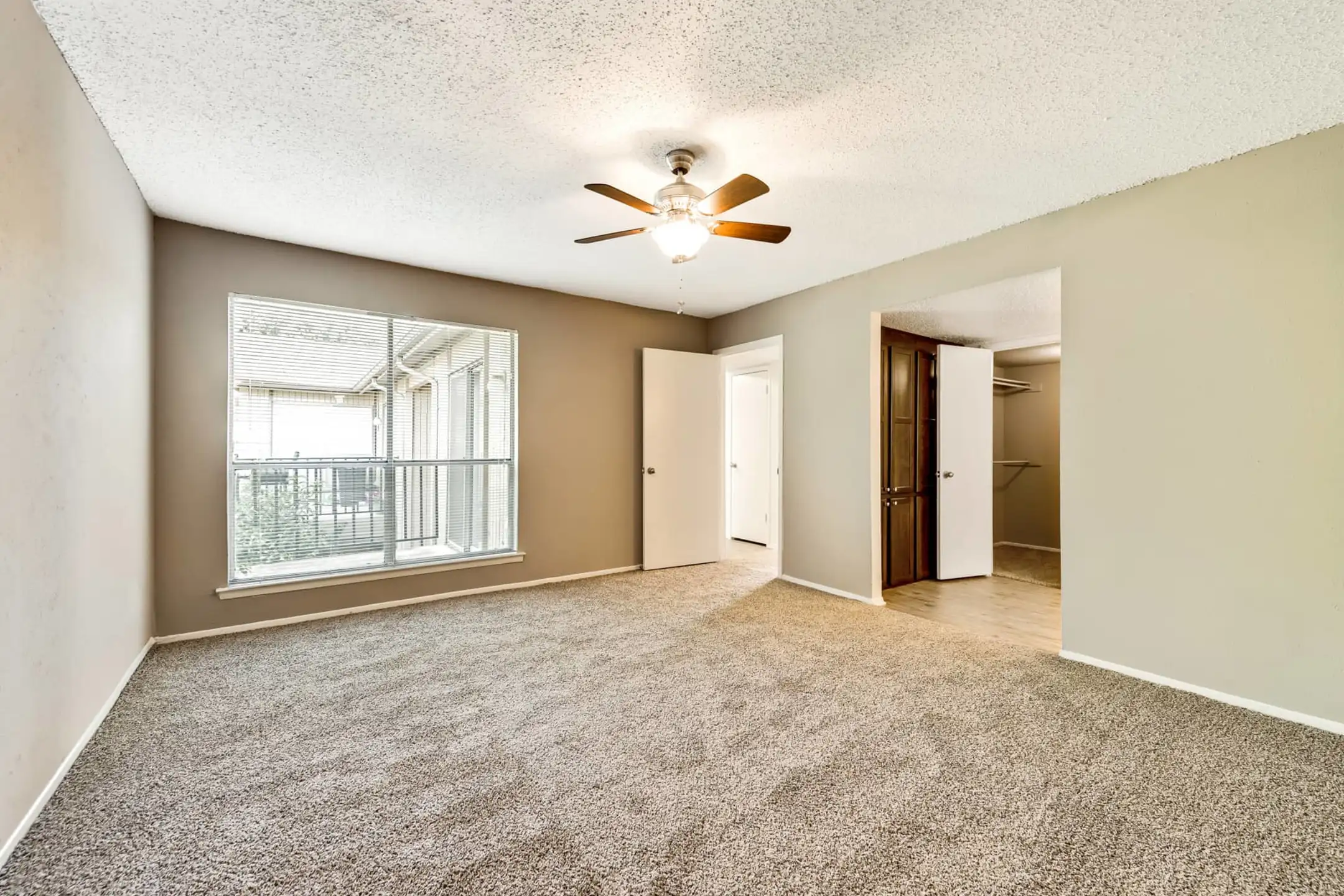 Addison Apartments at the Park 3925 Vitruvian Way Addison, TX