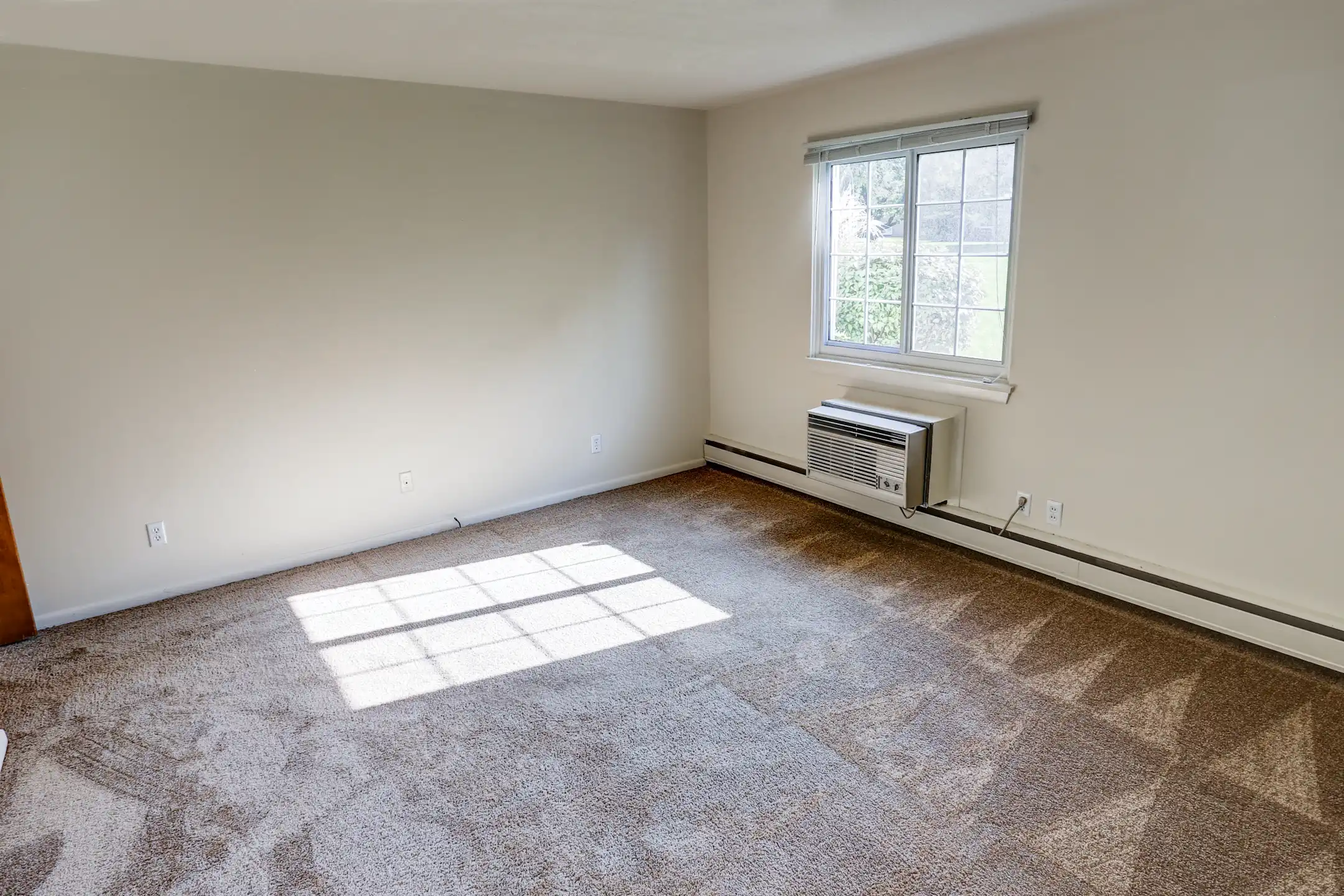 Pittsford Village Estates Apartments Pittsford, NY 14534