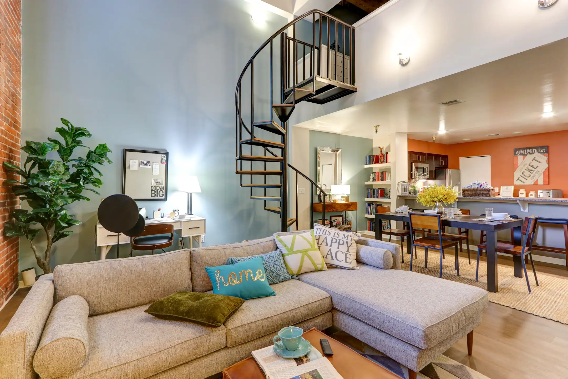 Living Room - Shadyside Commons - Pittsburgh, PA