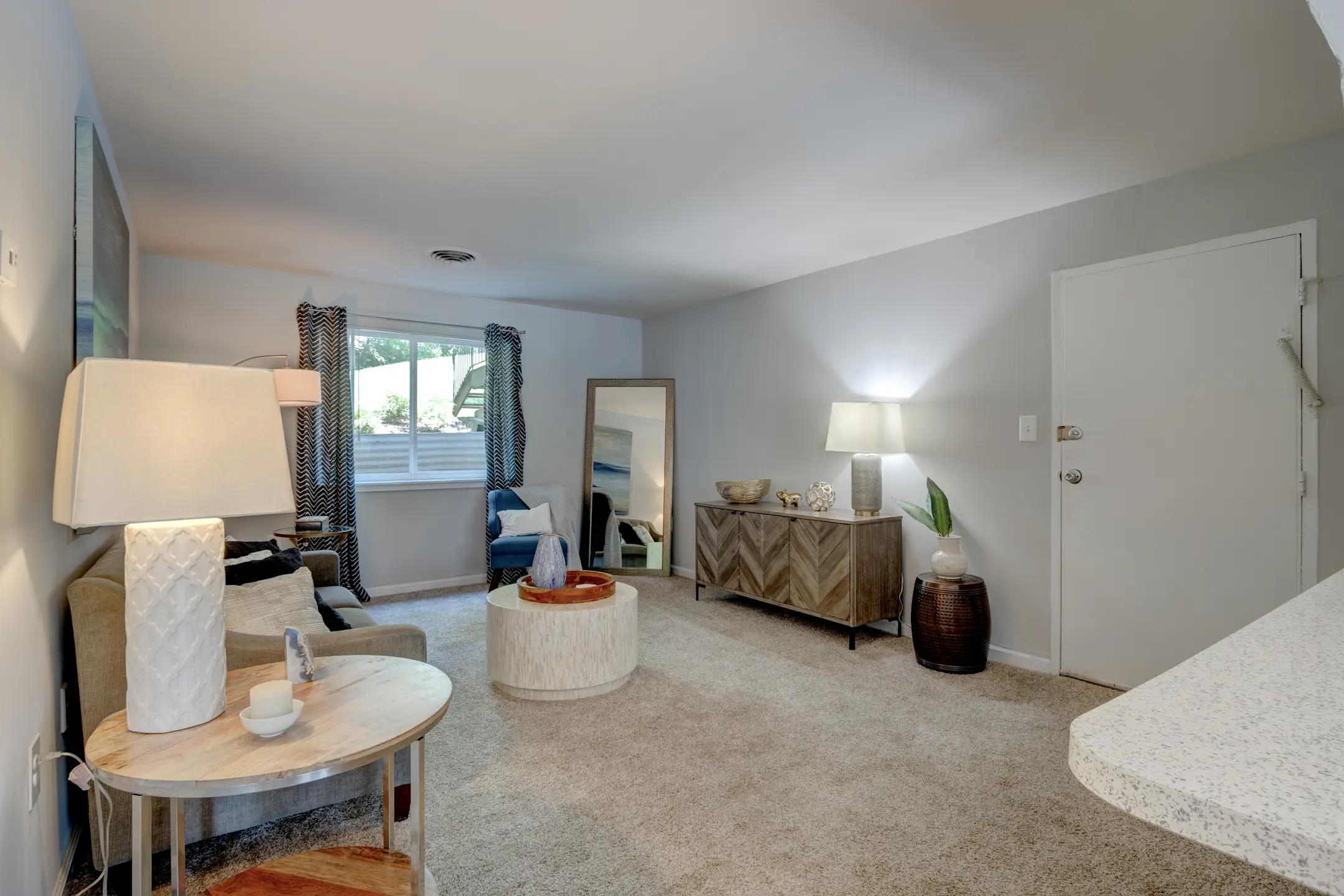 Living Room - OAKS AT OXON HILL - Oxon Hill, MD