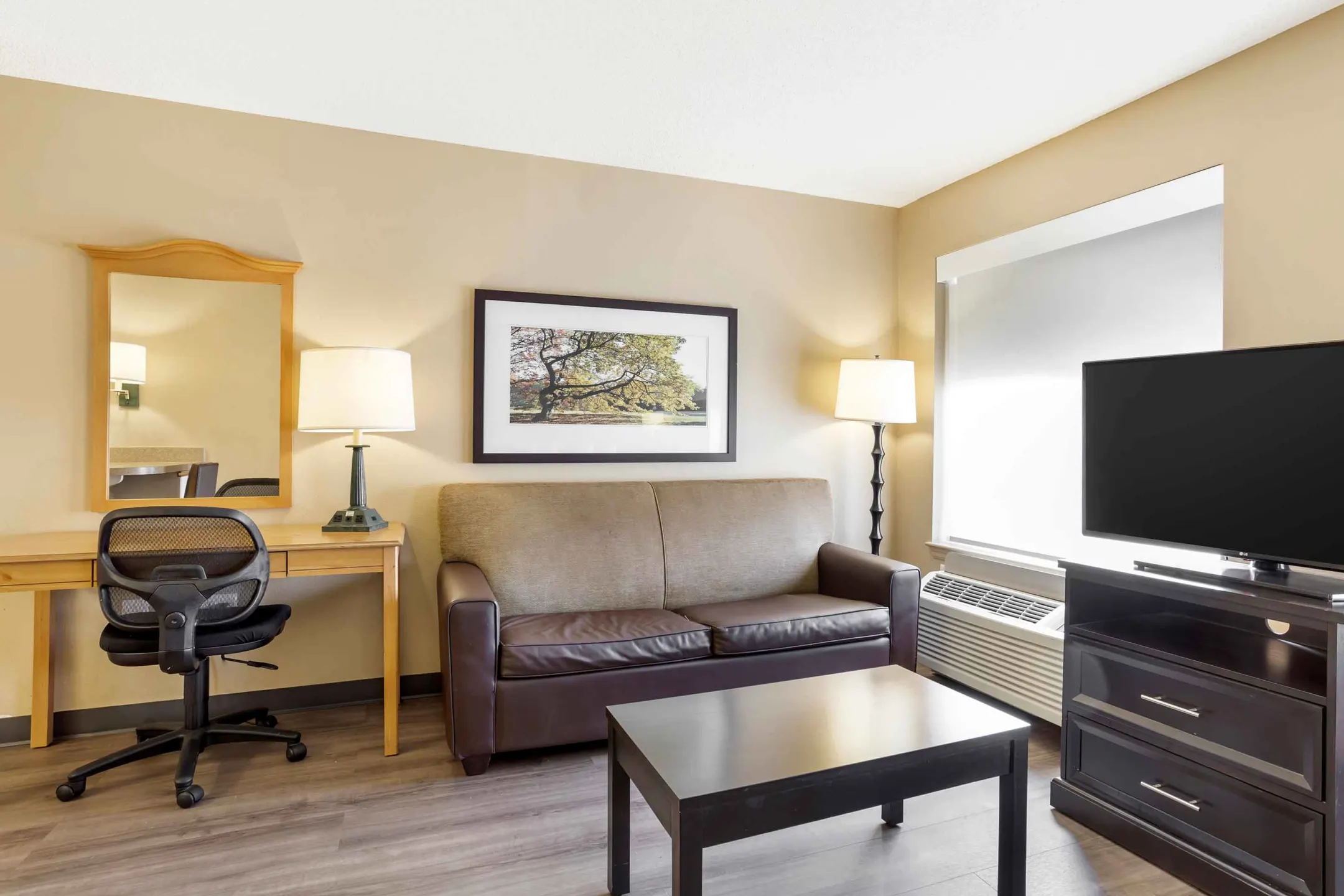 Living Room - Furnished Studio - Meadowlands - East Rutherford - East Rutherford, NJ