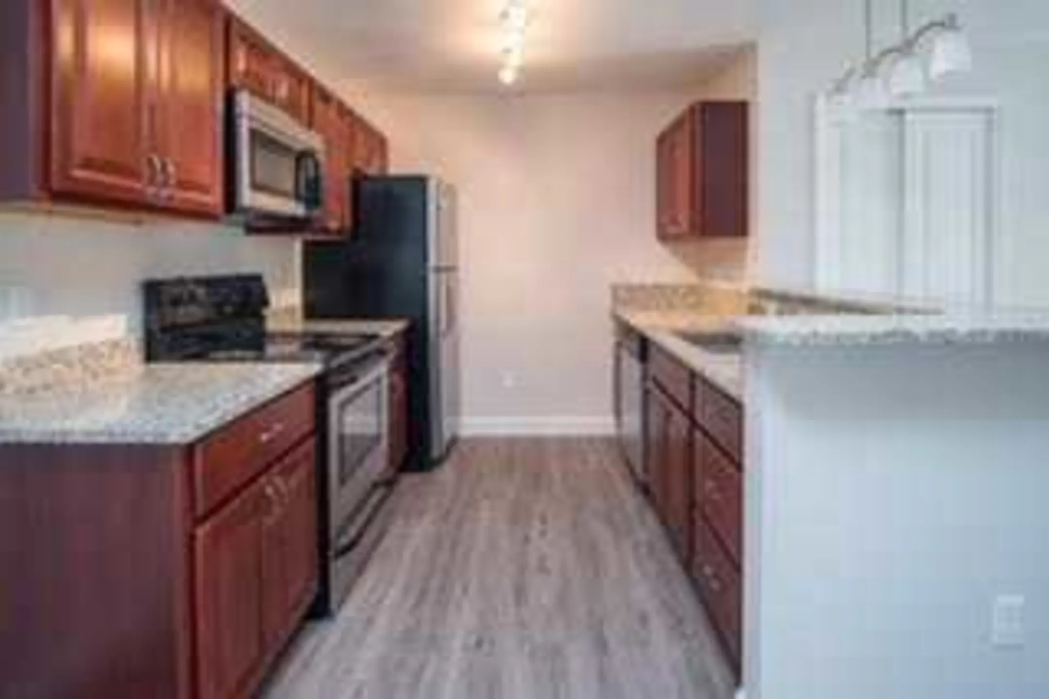 Kitchen - The Residences at Colcord Pond - Exeter, NH