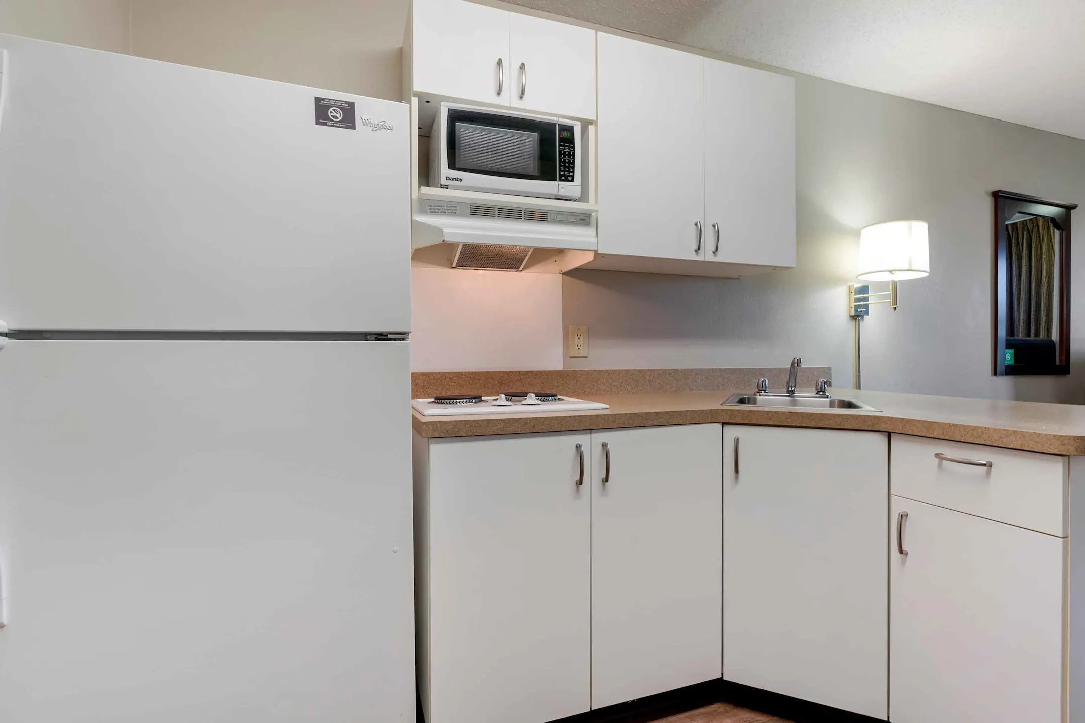 Furnished Studio Sacramento Elk Grove 2201 Long Port Court Elk