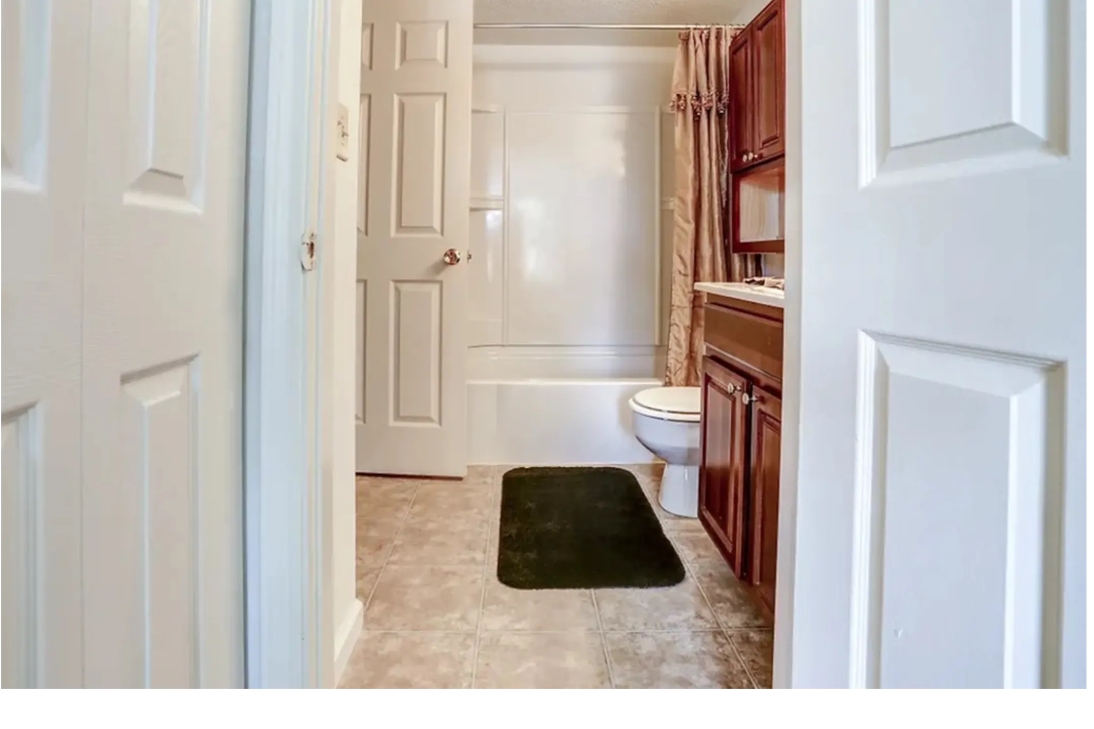 Bathroom - Eland Downe Townhomes - Phoenixville, PA