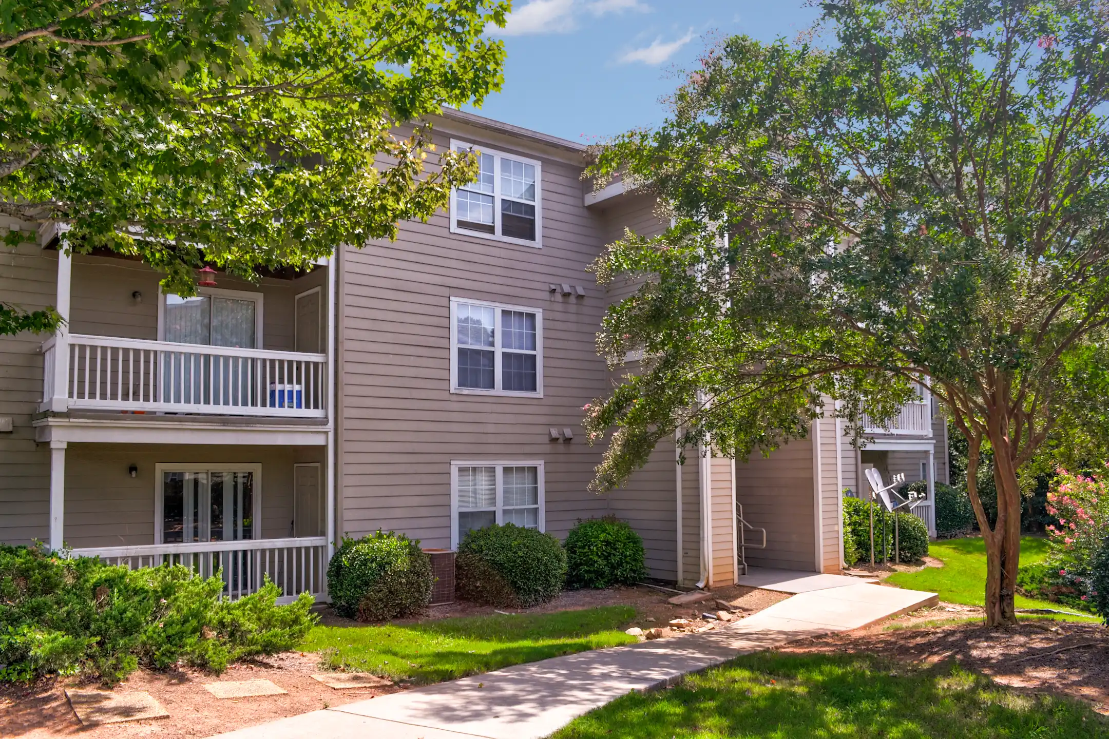 North Pointe Apartments 100 N POINTE DR Gainesville, GA for Rent Rent.