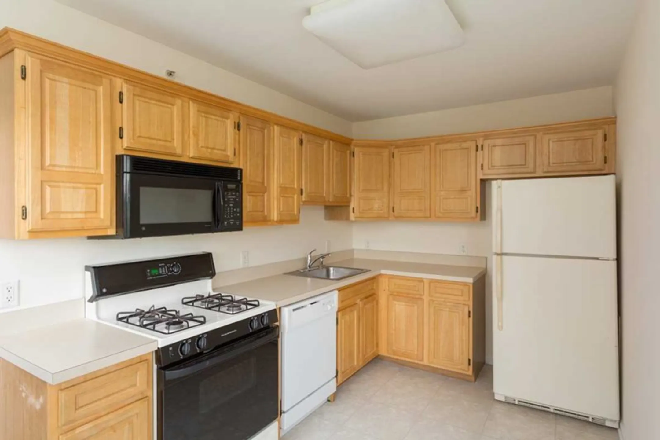 Kinnelon Ridge 2 Stockton Dr Kinnelon, NJ Apartments for Rent Rent.