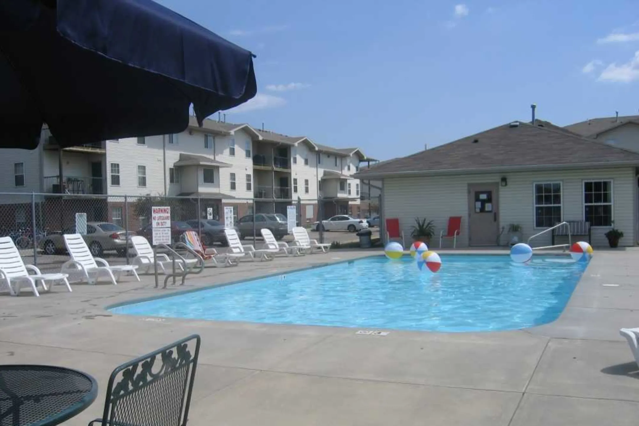 Ashley Square Apartments - Lincoln, NE 68504