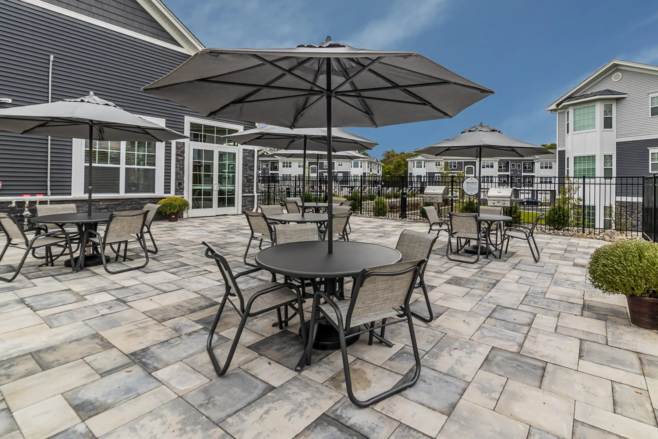 Camelot at Marlboro Apartments NJ 07751