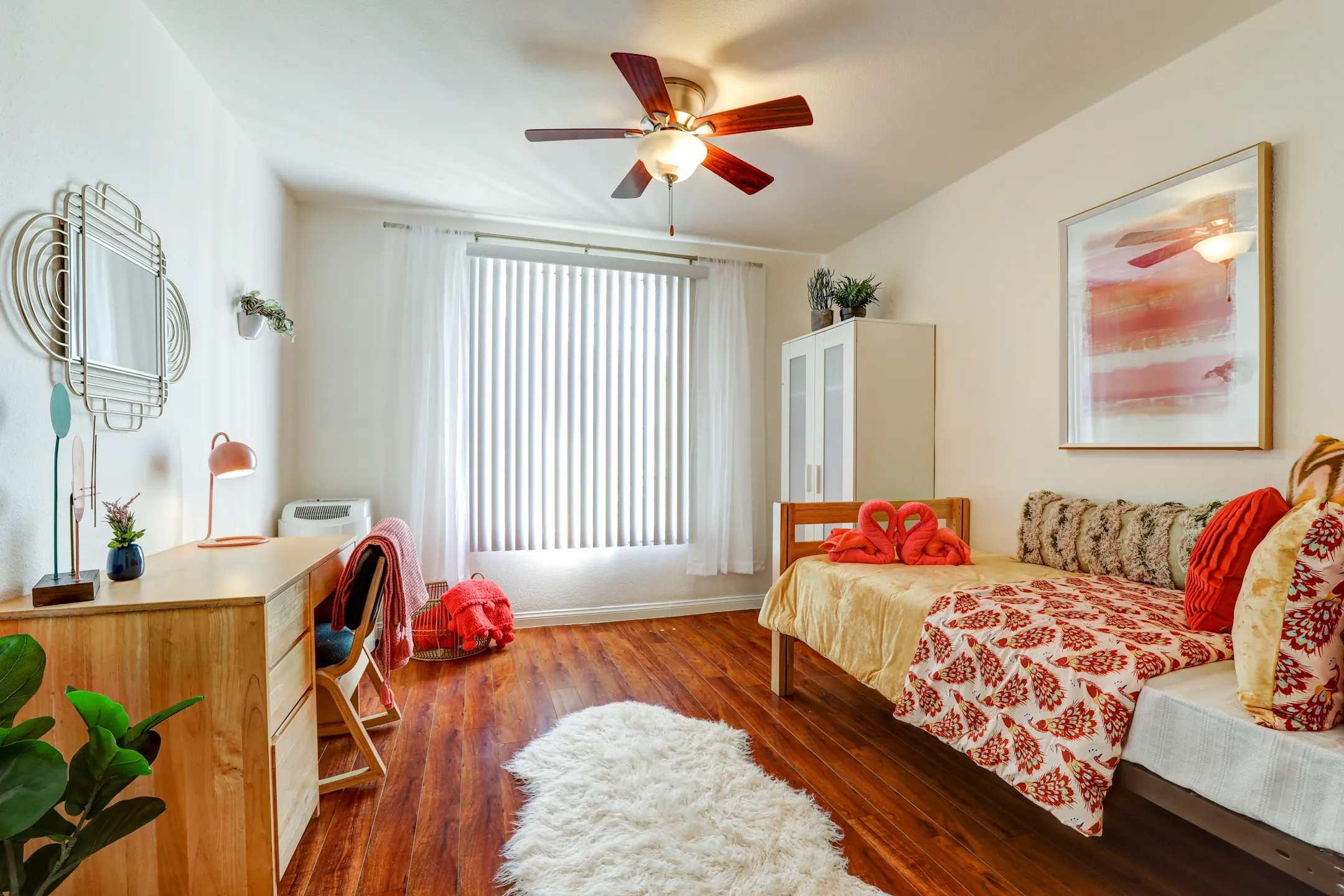 Hollywood Off Vine Apartments Los Angeles, CA 90038