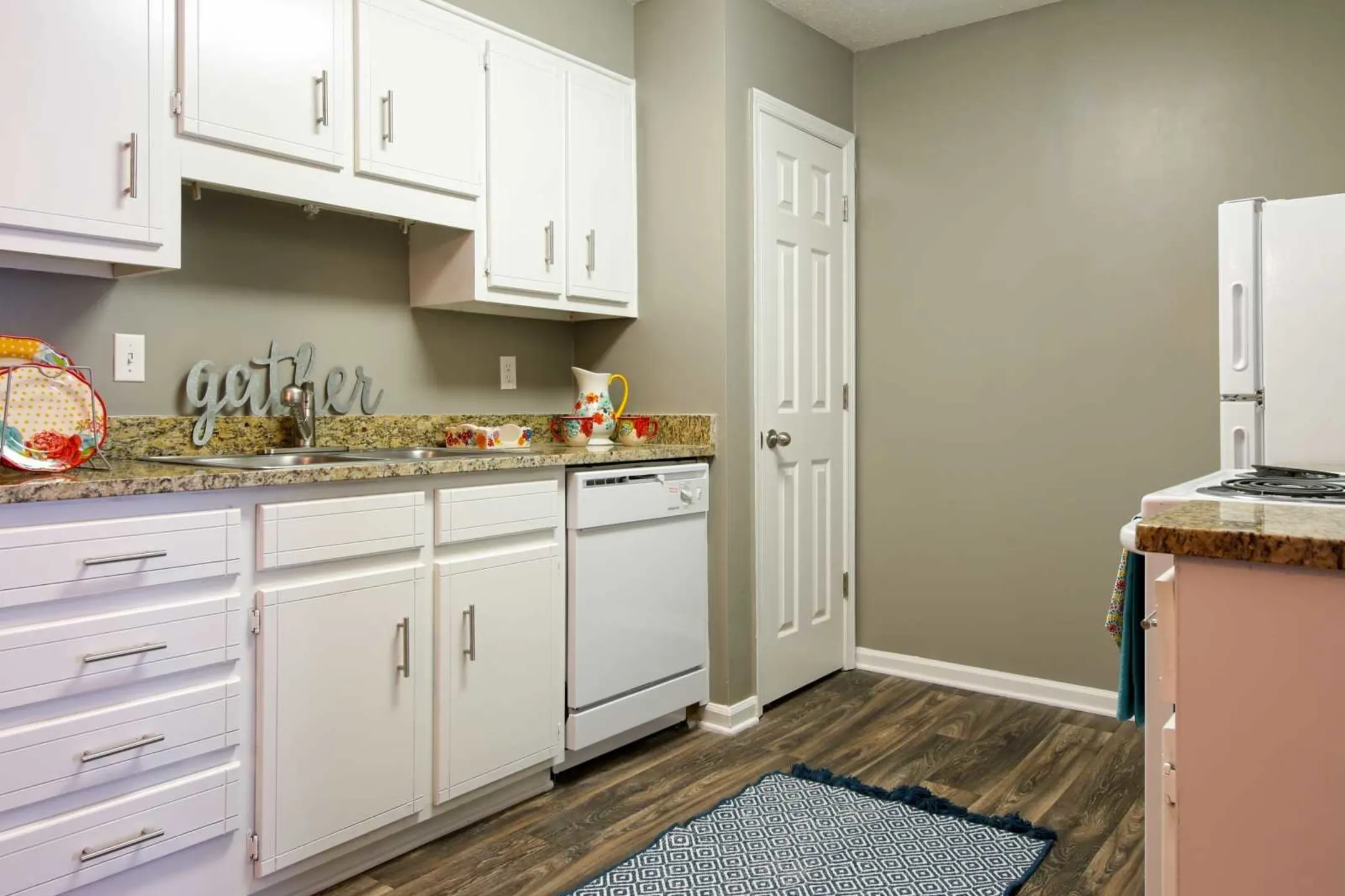 Kitchen - The Reserve at Whiskey Creek - Grovetown, GA