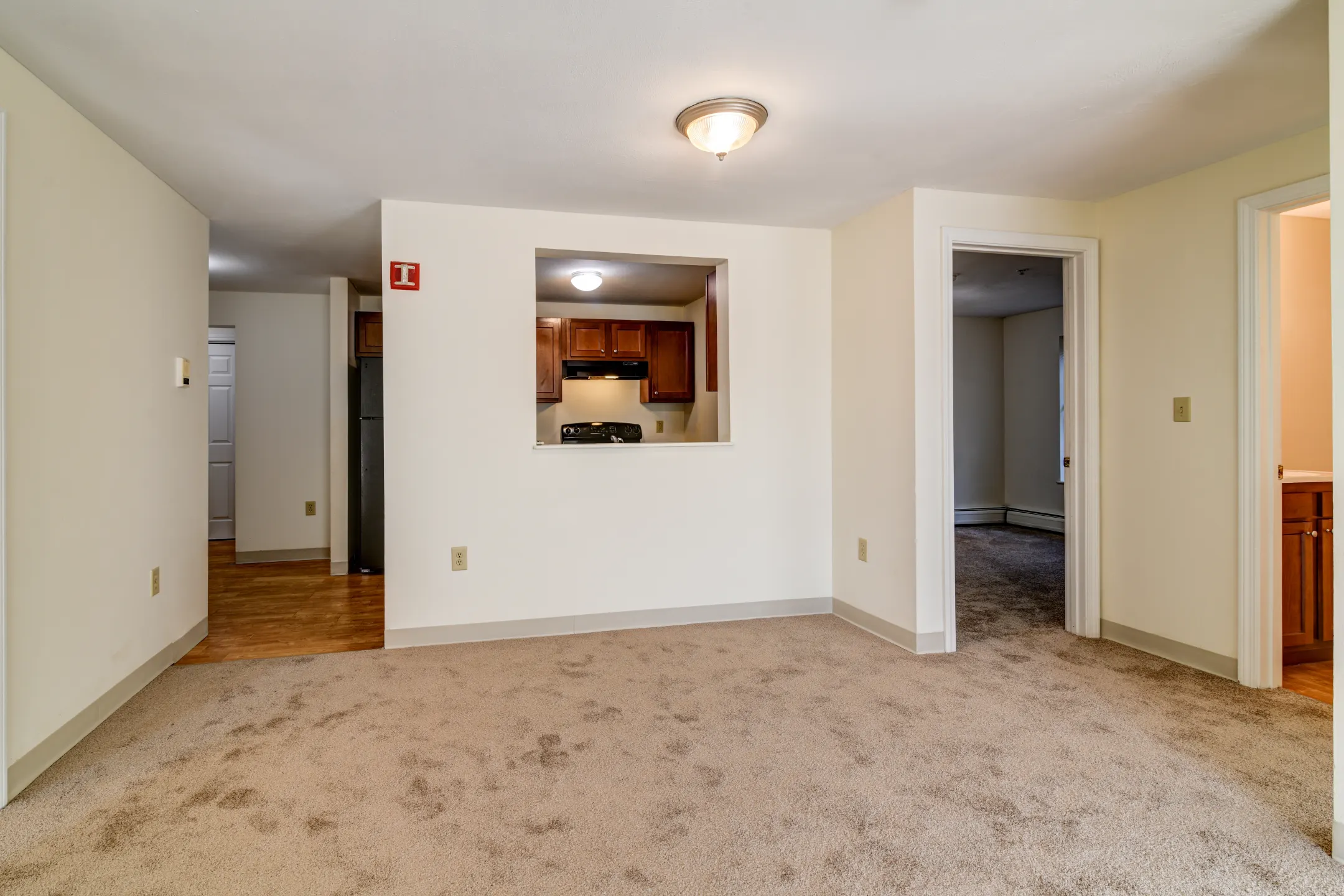 The Residences at Summit Pointe Apartments Manchester, NH 03104
