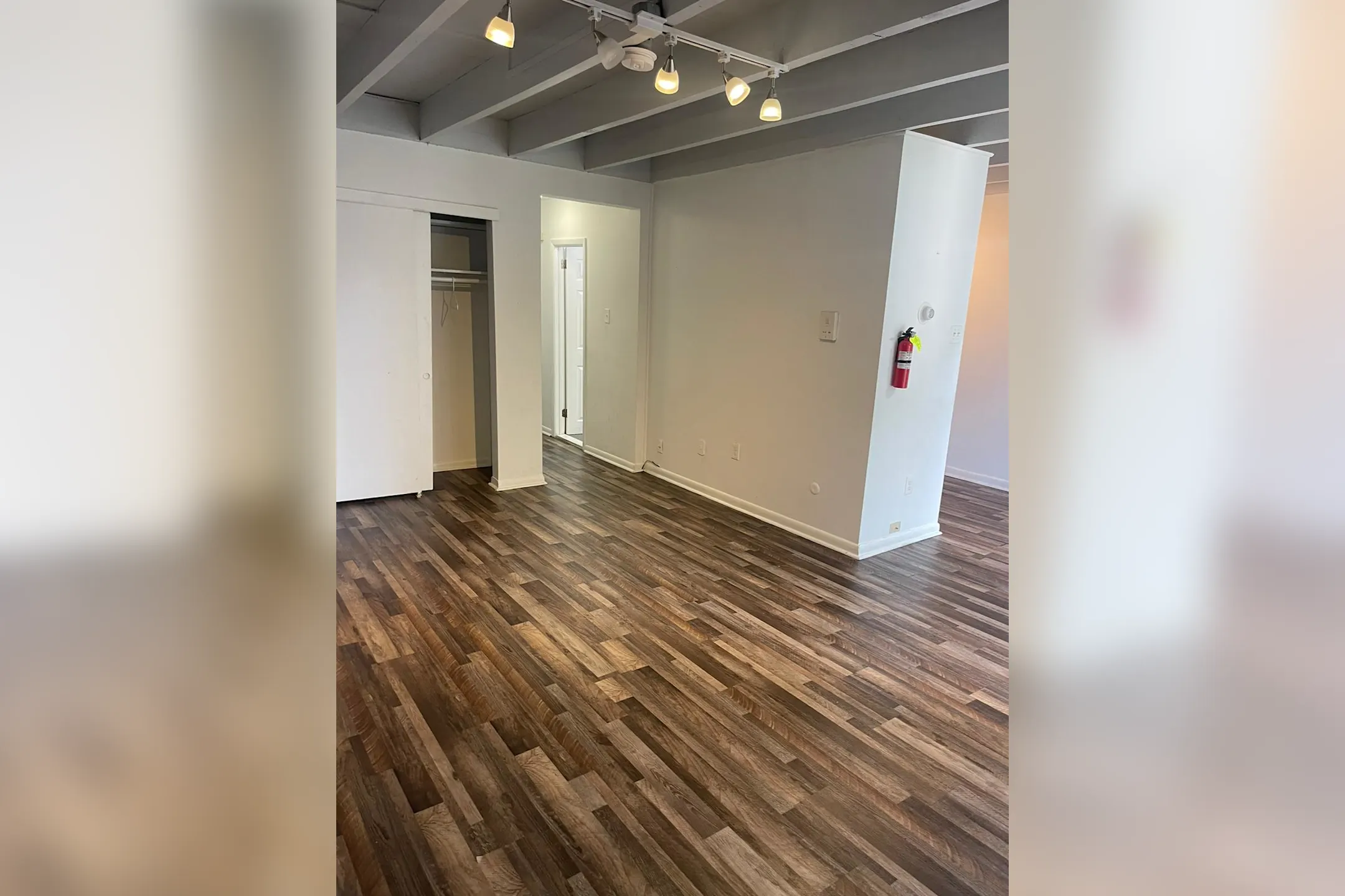 CV Apartments at Glenolden Station Glenolden, PA 19036