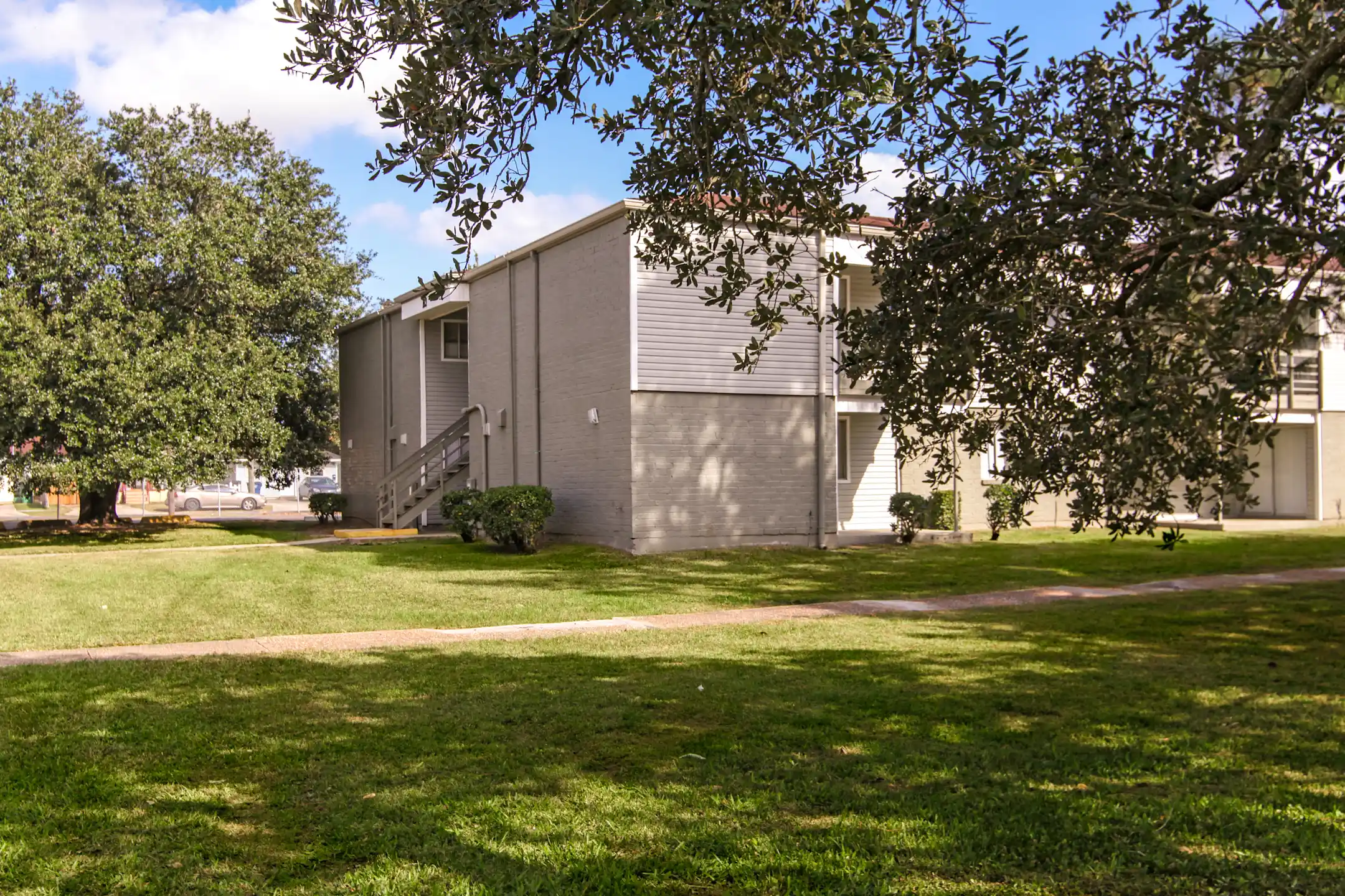 Boulevard Apartment Homes 901 Gretna Blvd Gretna, LA Apartments for