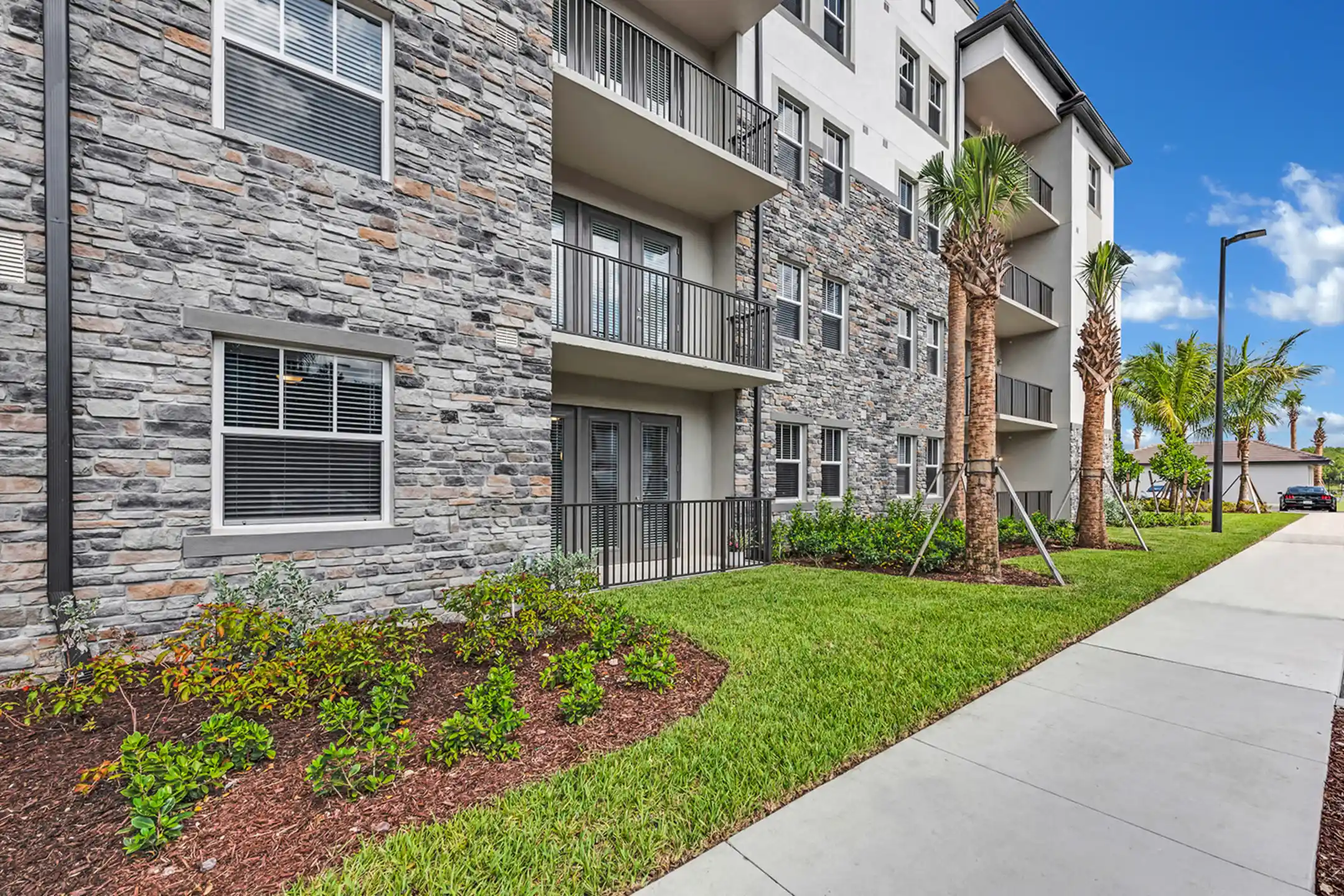 Legacy Gateway 10900 Legacy Gateway Circle Fort Myers, FL