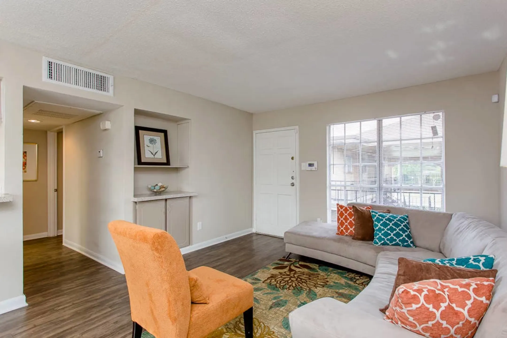 Living Room - 77081 Luxury Properties - Houston, TX