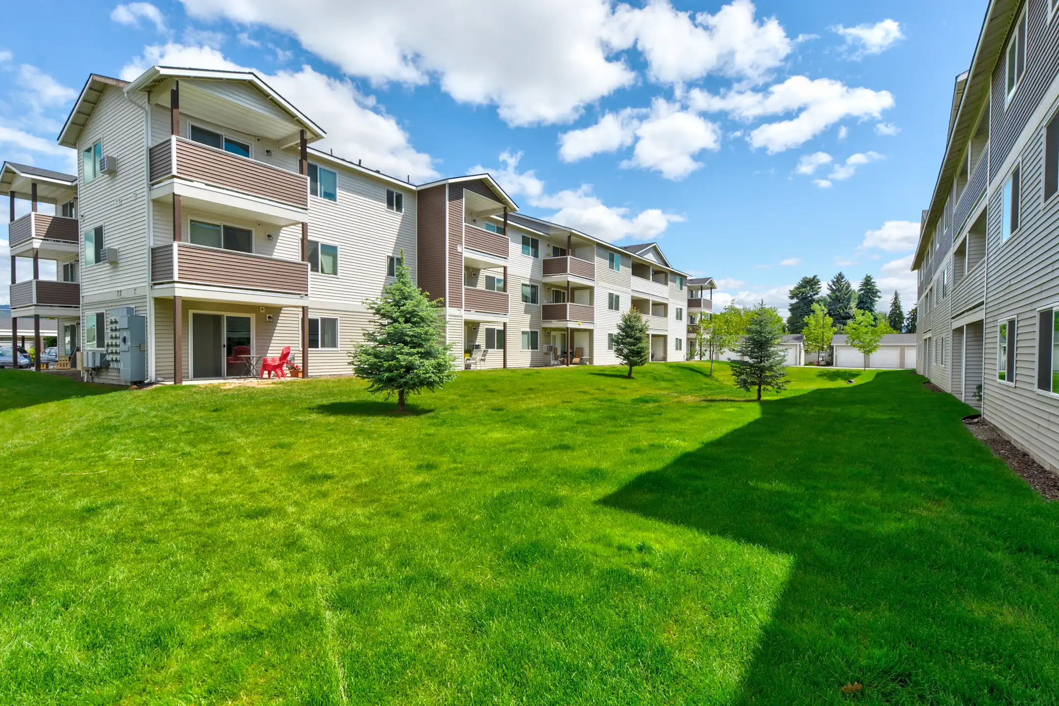 Building - Mirabolante - Spokane Valley, WA