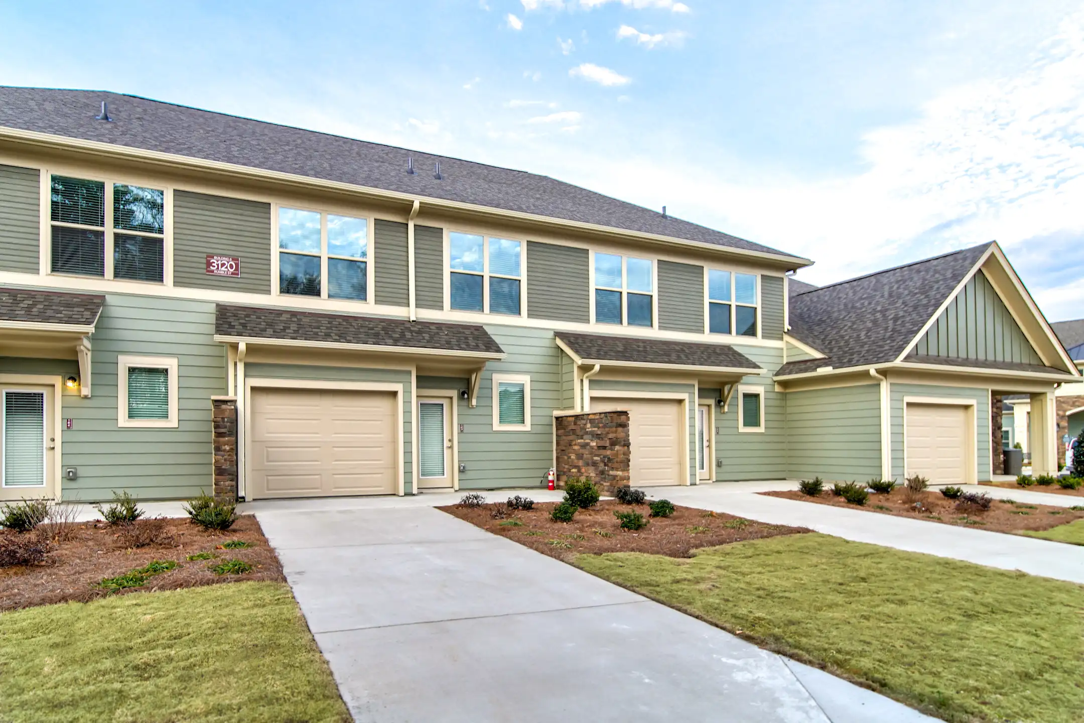 Building - Highland Ridge Apartments - Charlotte, NC