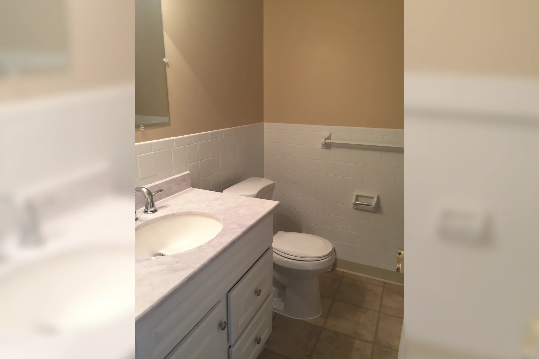 Bathroom - Beechwood Manor Apartments - Buffalo, NY