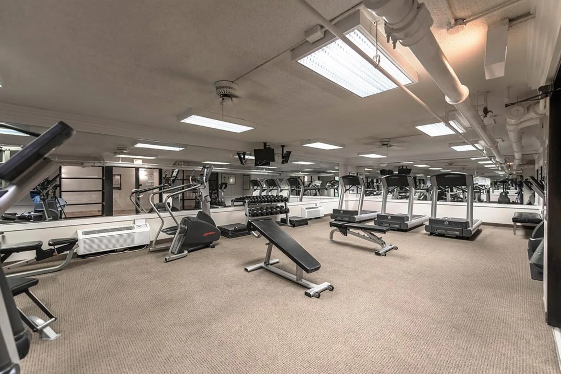 Fitness Weight Room - 65 East Scott Building - Chicago, IL