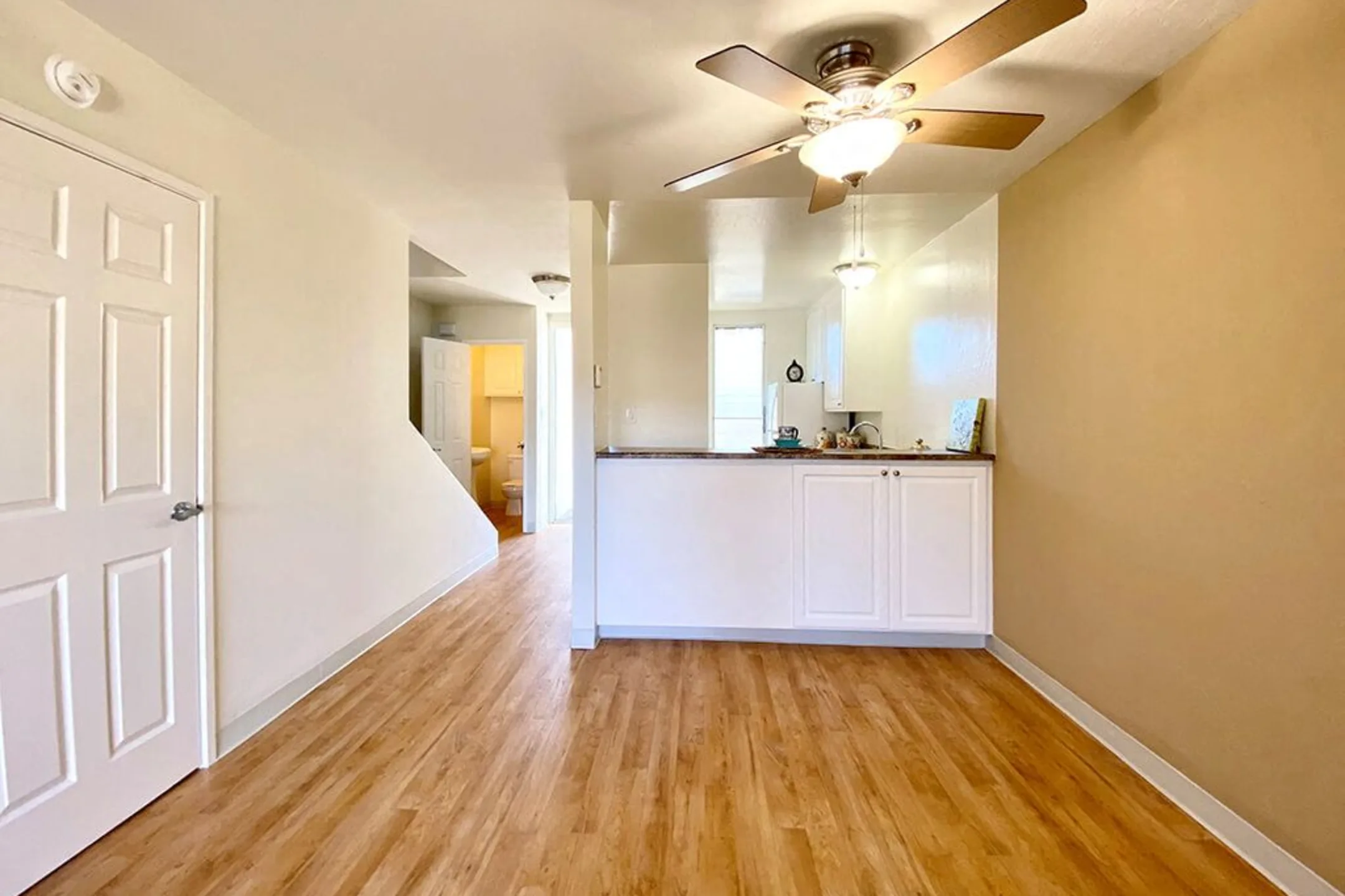 Diablo Pointe Apartment Homes 1450 Creekside Dr Walnut Creek, CA