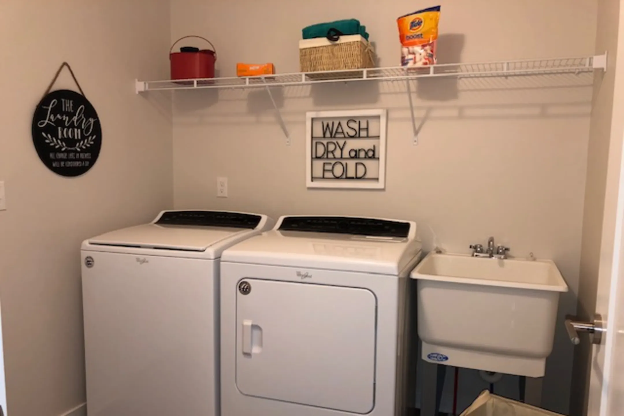 Apartments at Kirkway Apartments Washington, MI 48094