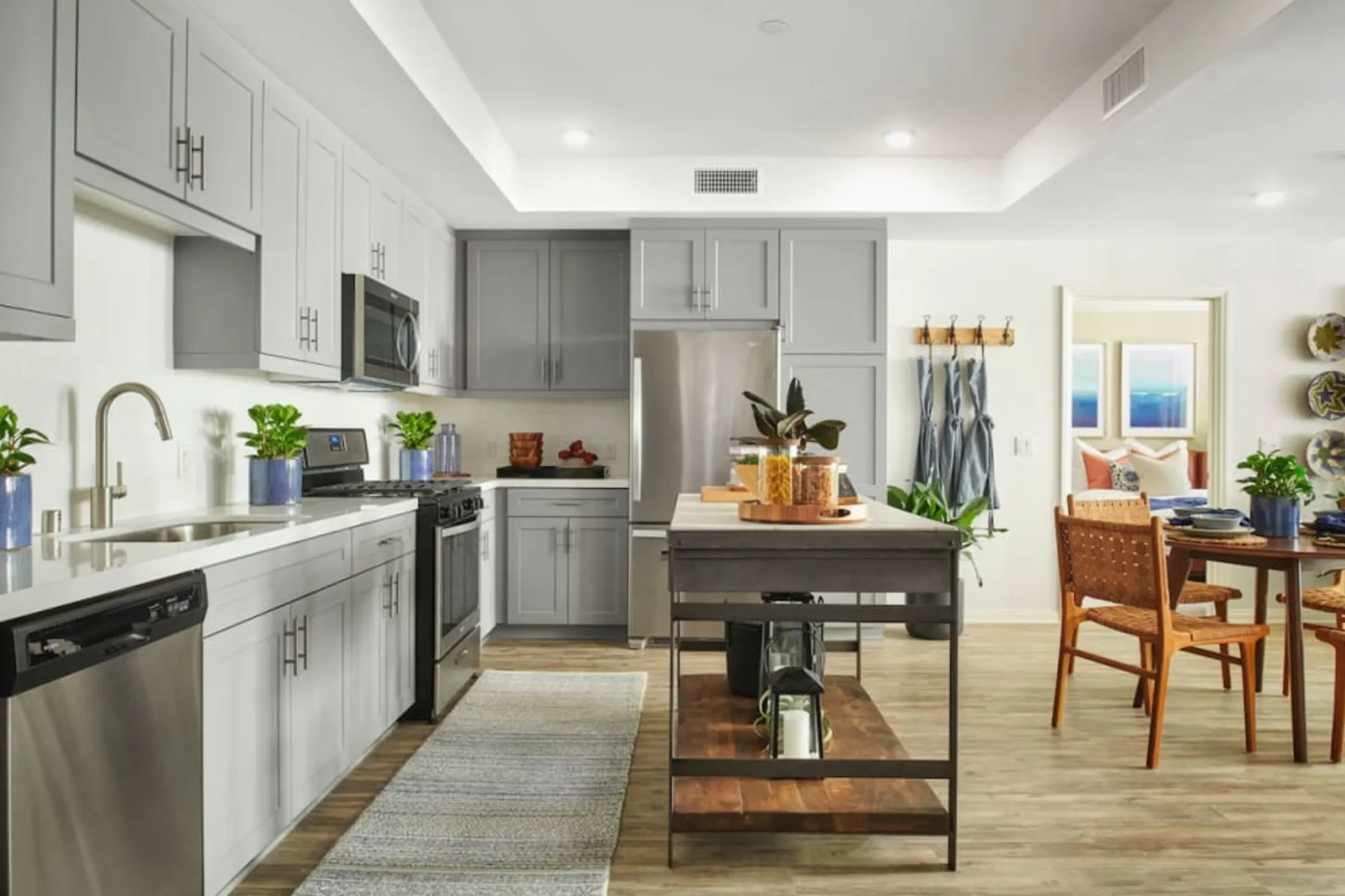 Kitchen - The Trails at Canyon Crest - Riverside, CA