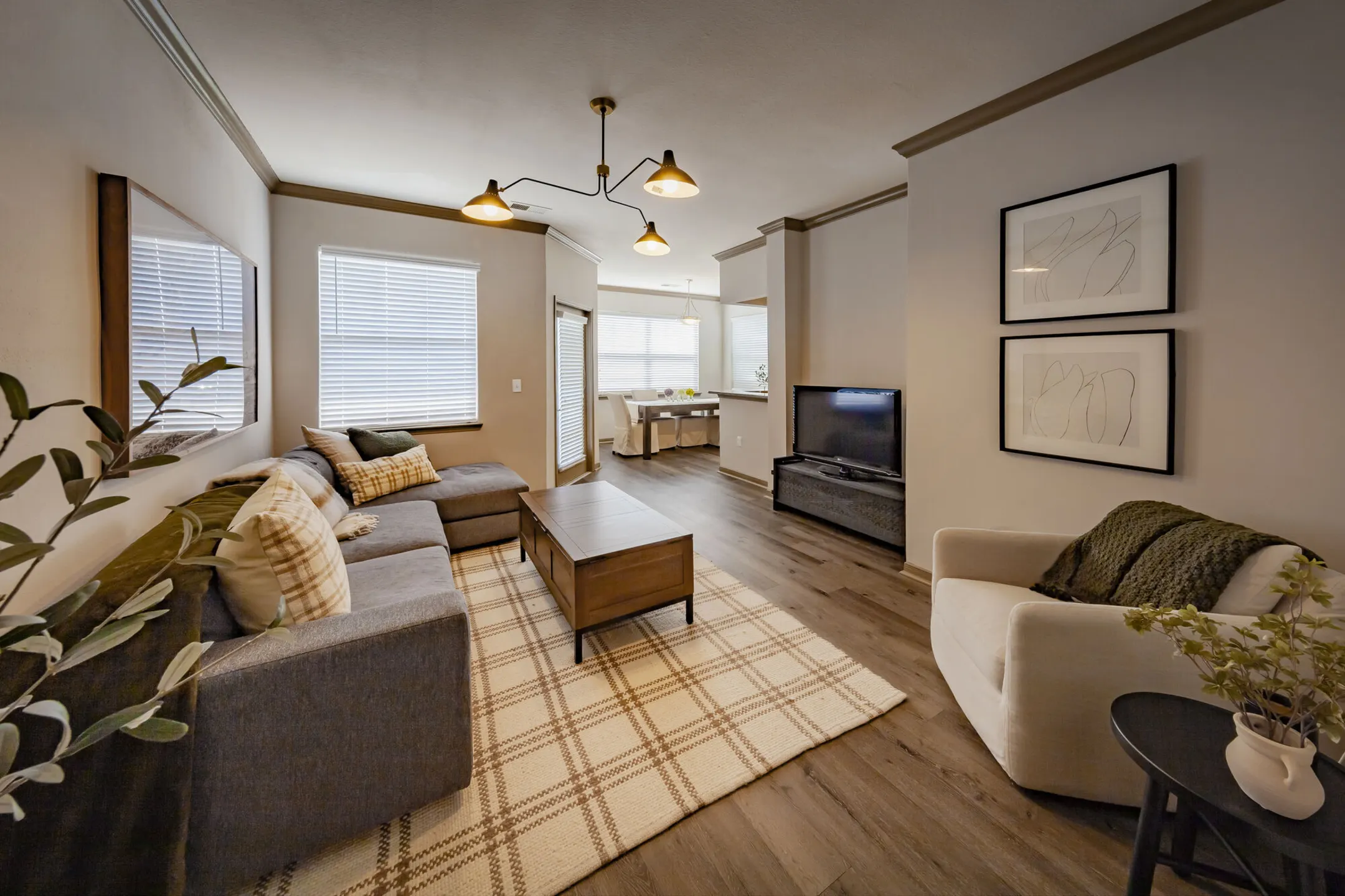 Living Room - River Ridge At Keystone Apartments - Indianapolis, IN