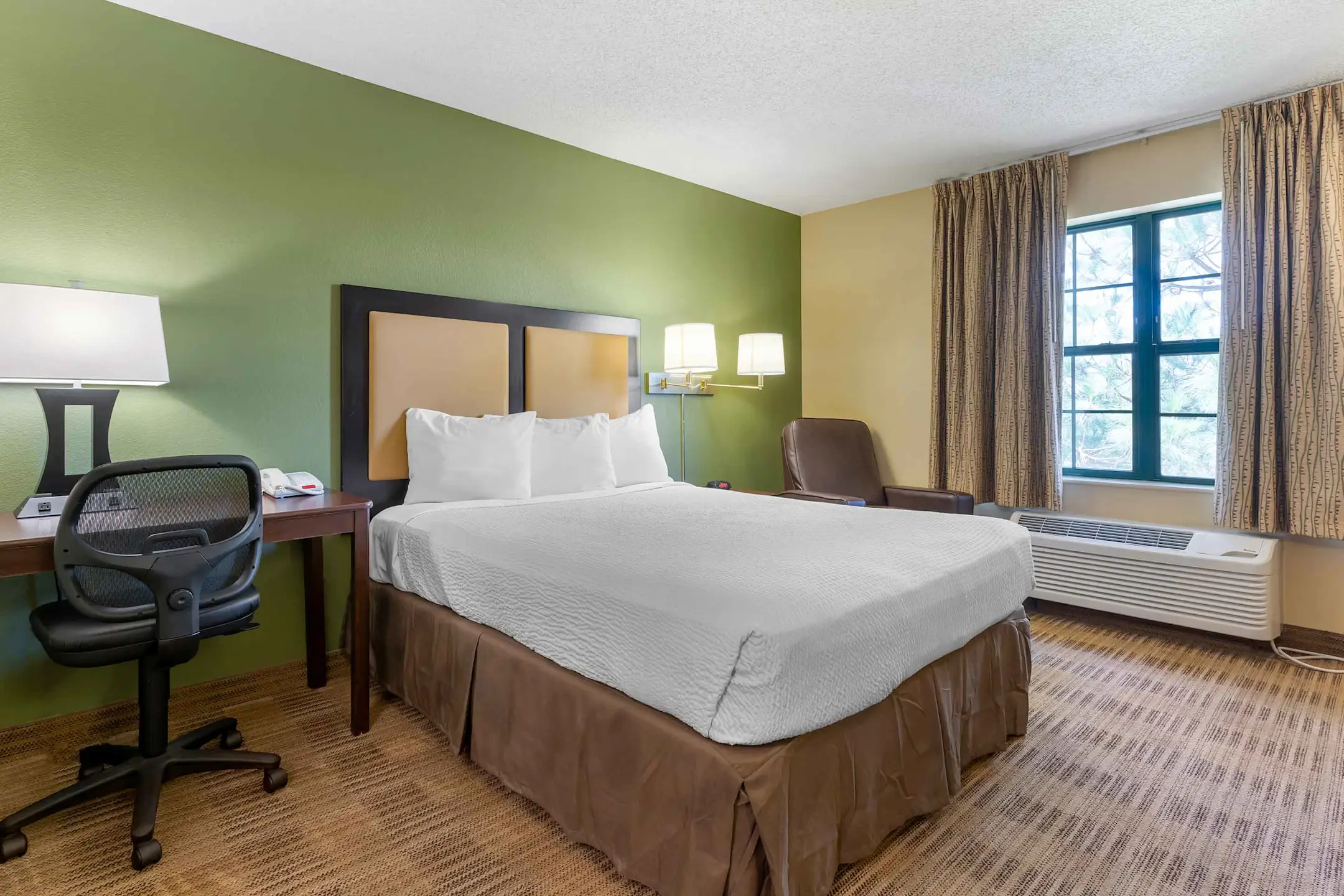 Furnished Studio Livermore Airway Blvd. Apartments Livermore, CA