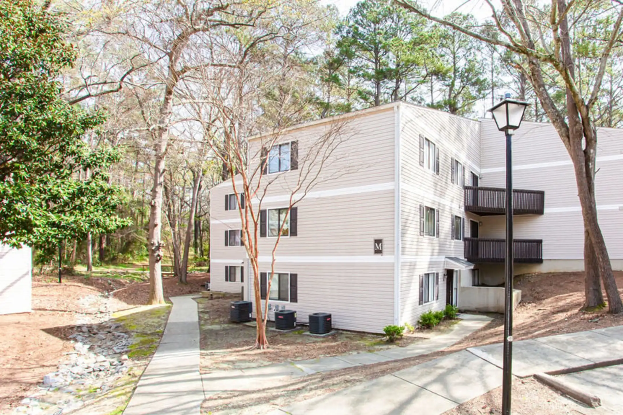 The Lory of Harbison 100 Fairforest Rd Columbia, SC Apartments for