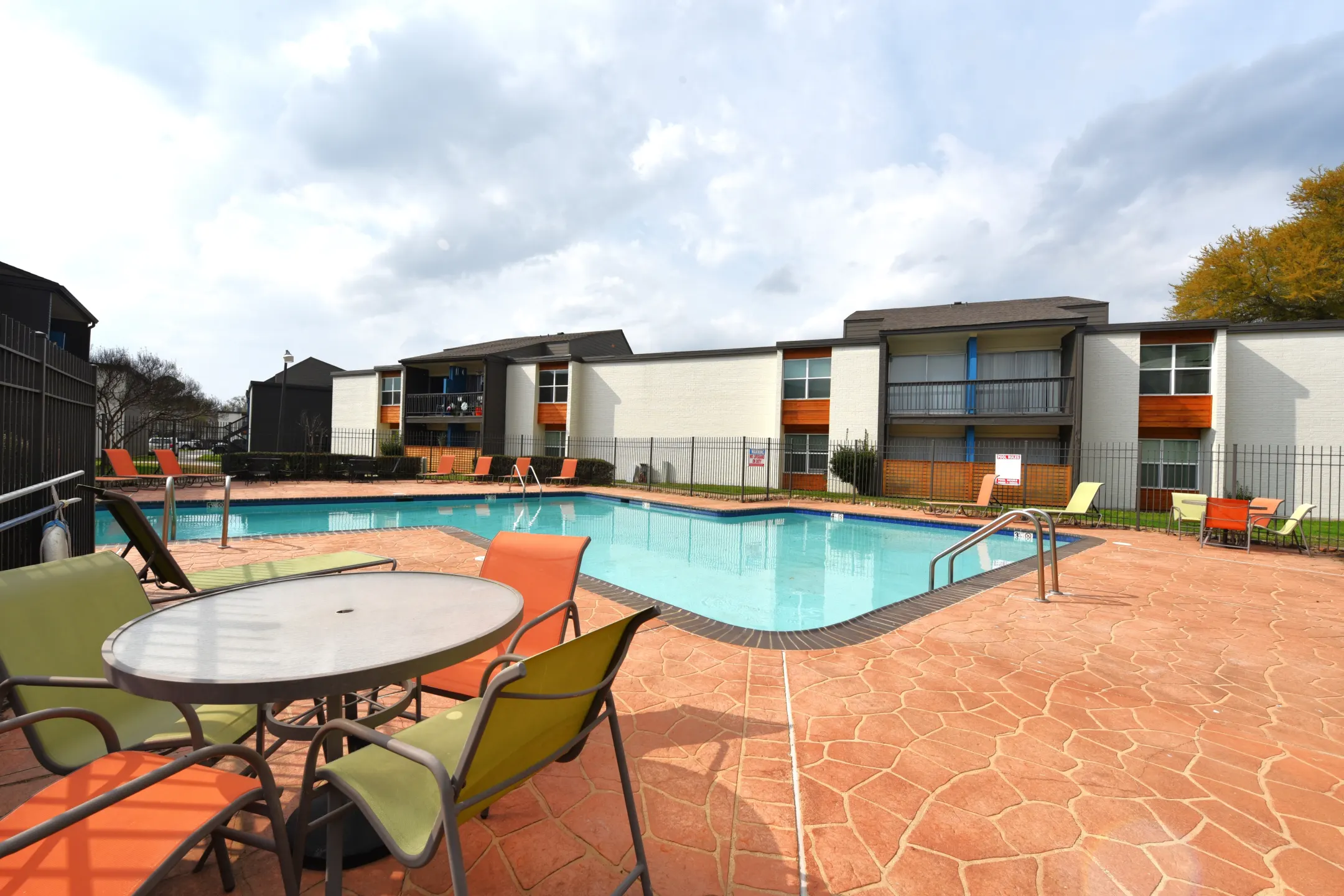 Flats on Youree 9050 Youree Dr Shreveport, LA Apartments for Rent