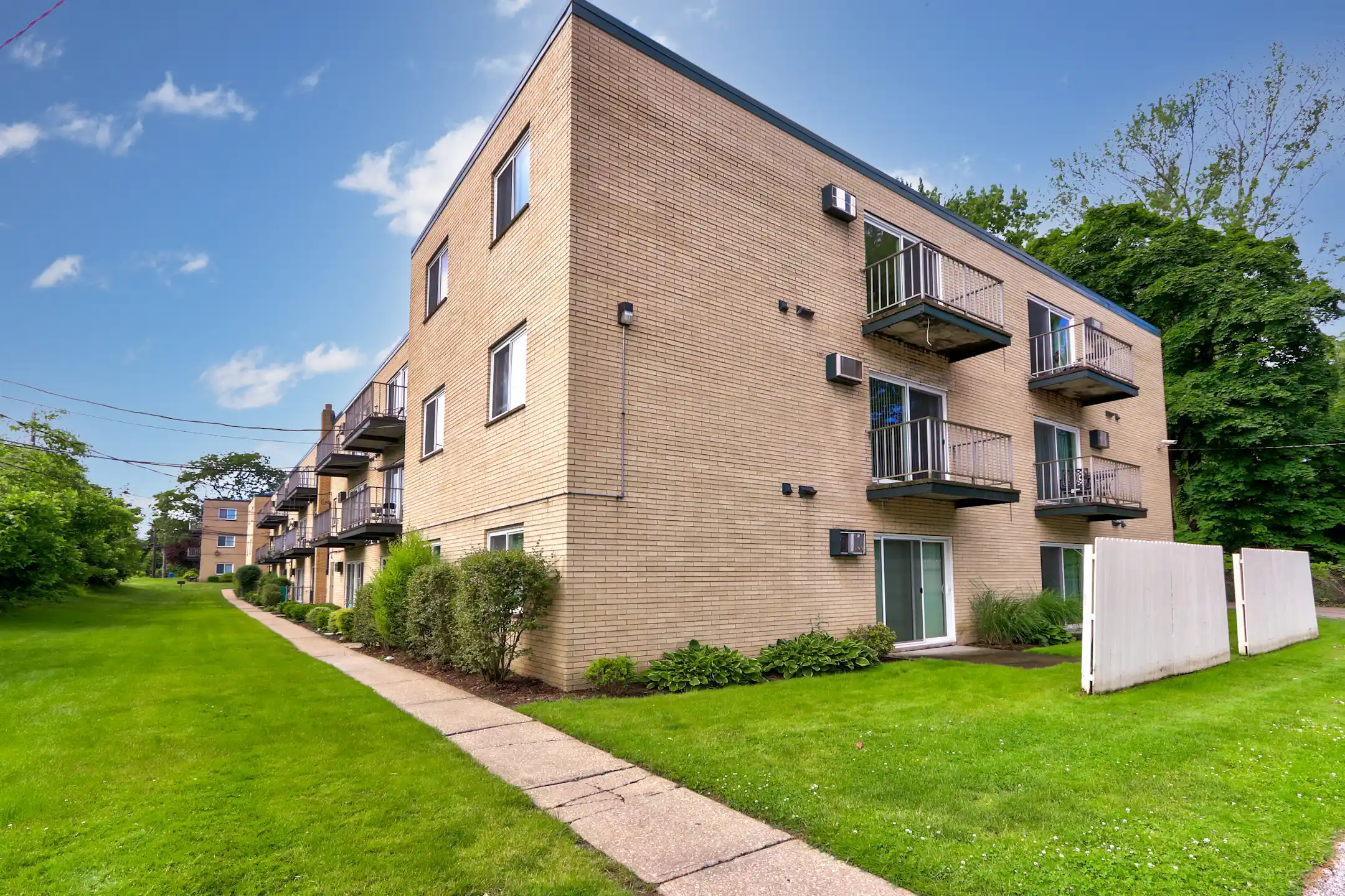 Parkview Manor Apartments Fairview Park, OH 44126