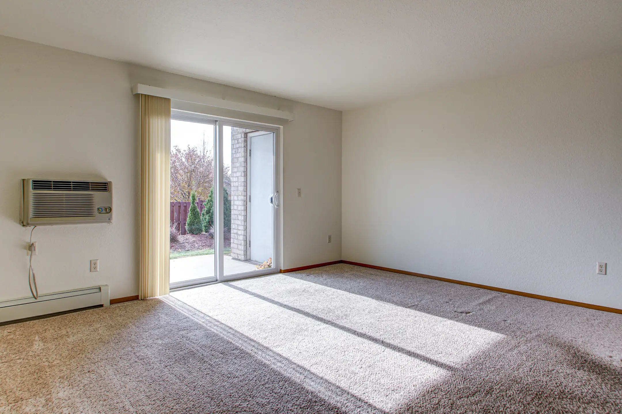 Westridge Apartments Apartments Oshkosh, WI 54904