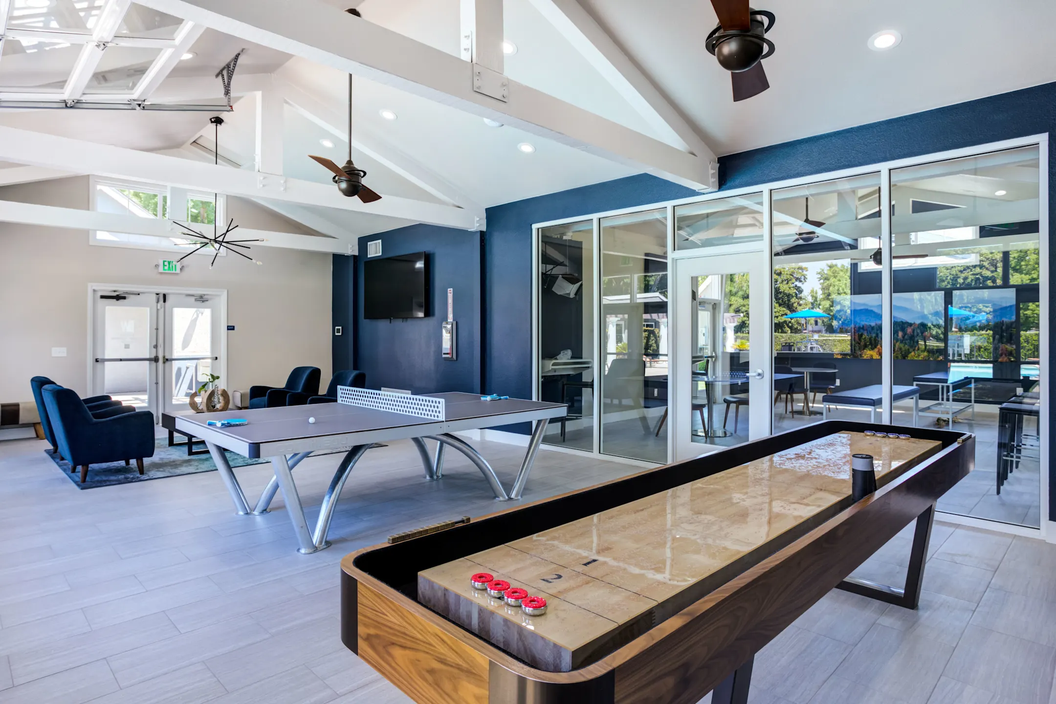 The Woodlands 2025 W El Camino Ave Sacramento, CA Apartments for Rent Rent.
