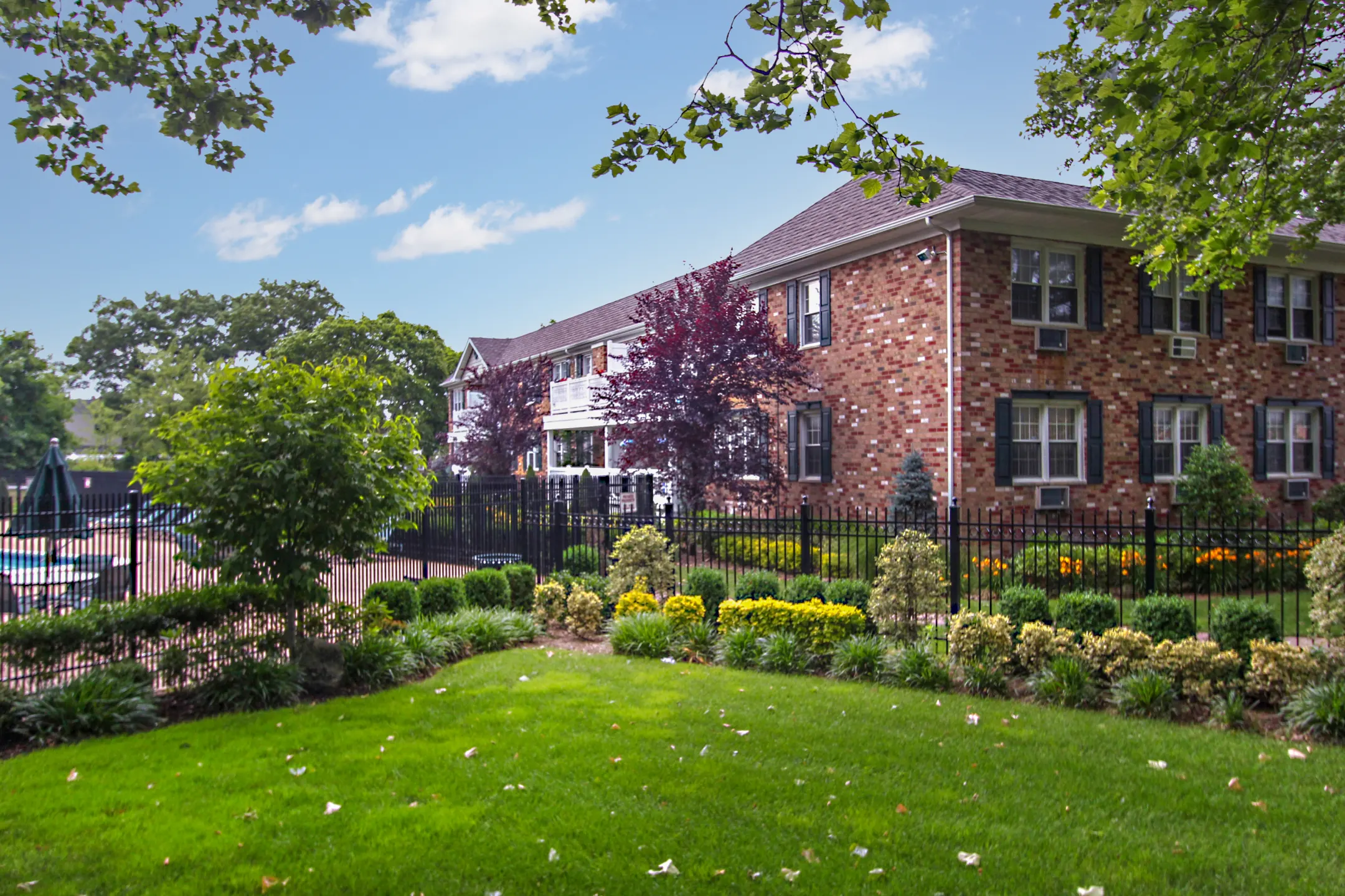 Fairfield Courtyard at Hewlett 65 PROSPECT AVENUE Hewlett, NY