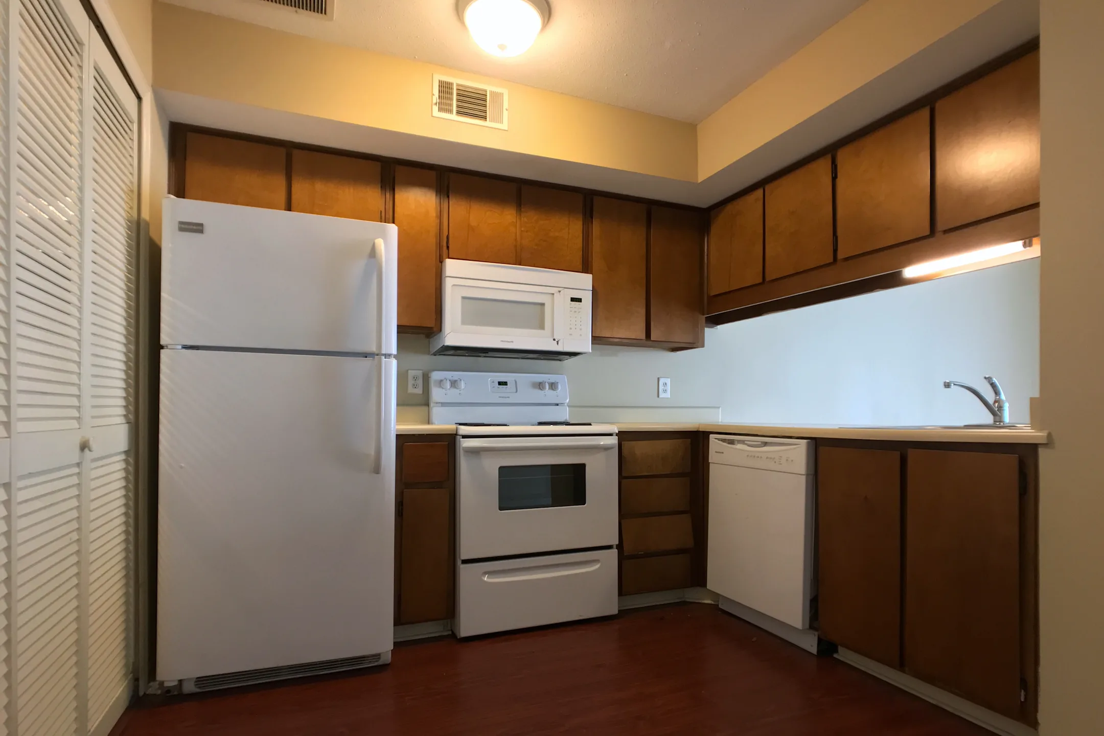 Kitchen - Magnolia Gardens - Savannah, GA