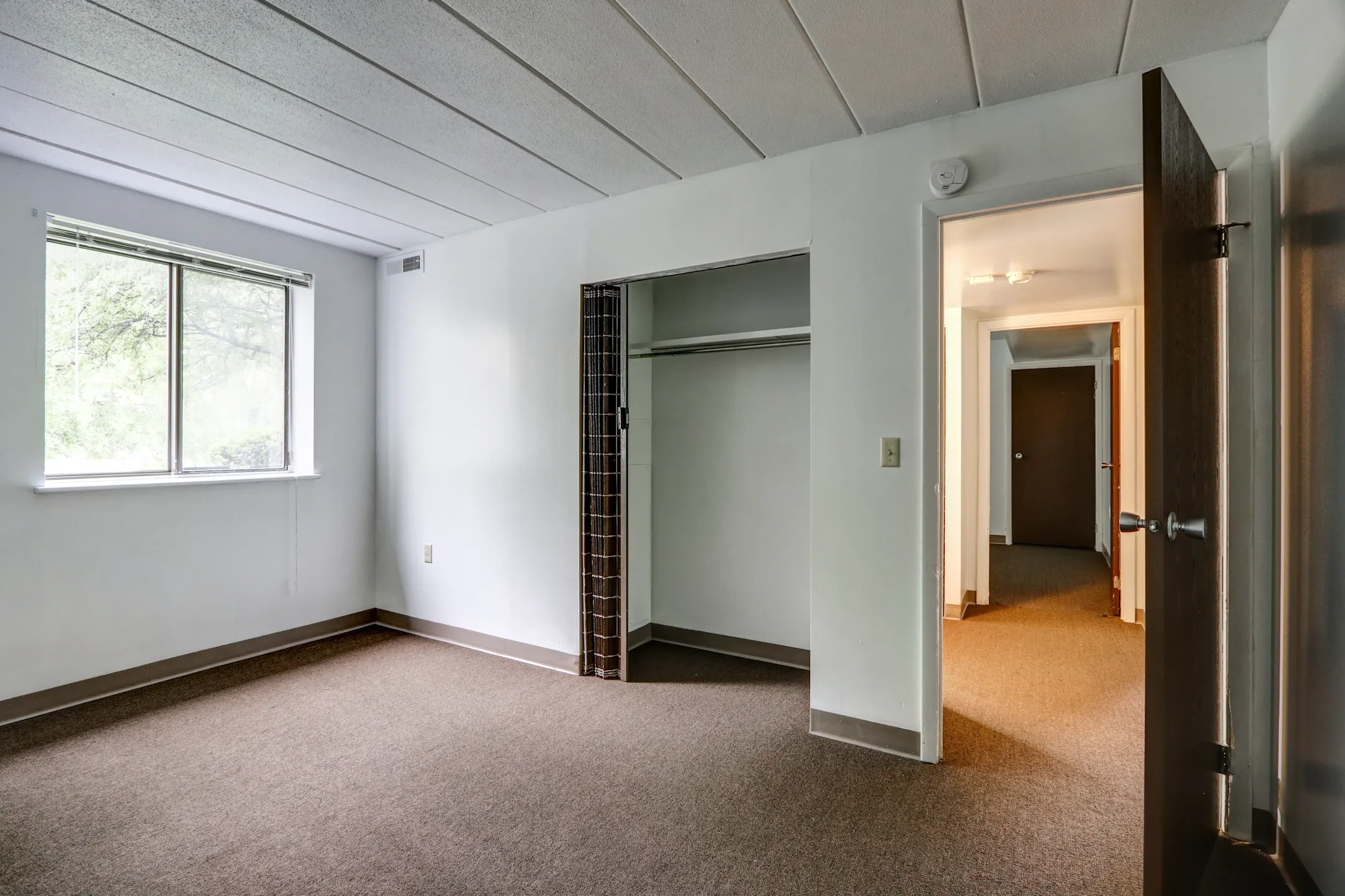 Mountainview Garden 204 Mountainview Dr Waynesburg, PA Apartments